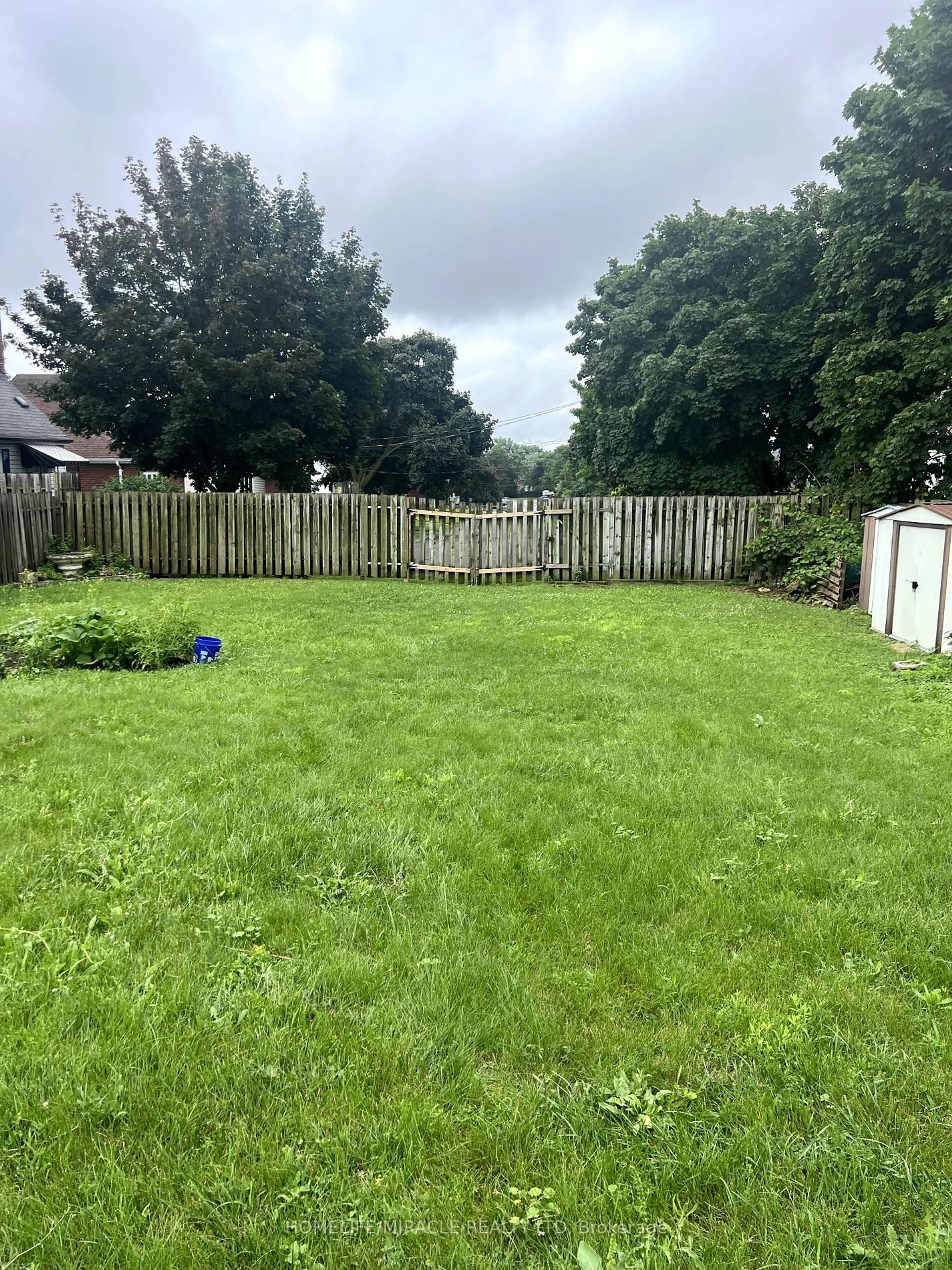 Fenced yard for 57 Donald St, Belleville Ontario K8P 2J2