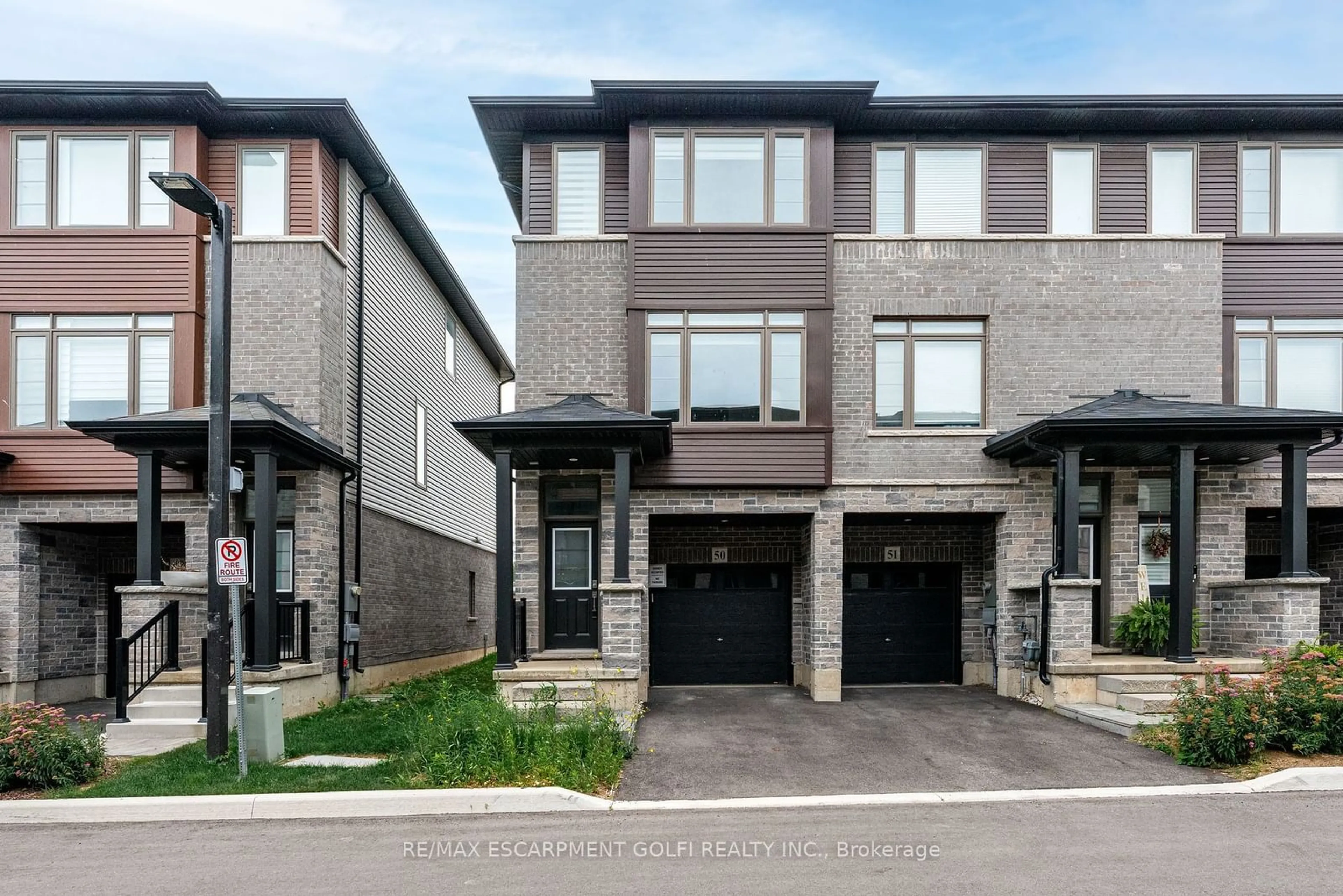 A pic from exterior of the house or condo for 5000 Connor Dr #50, Lincoln Ontario L0R 1B7