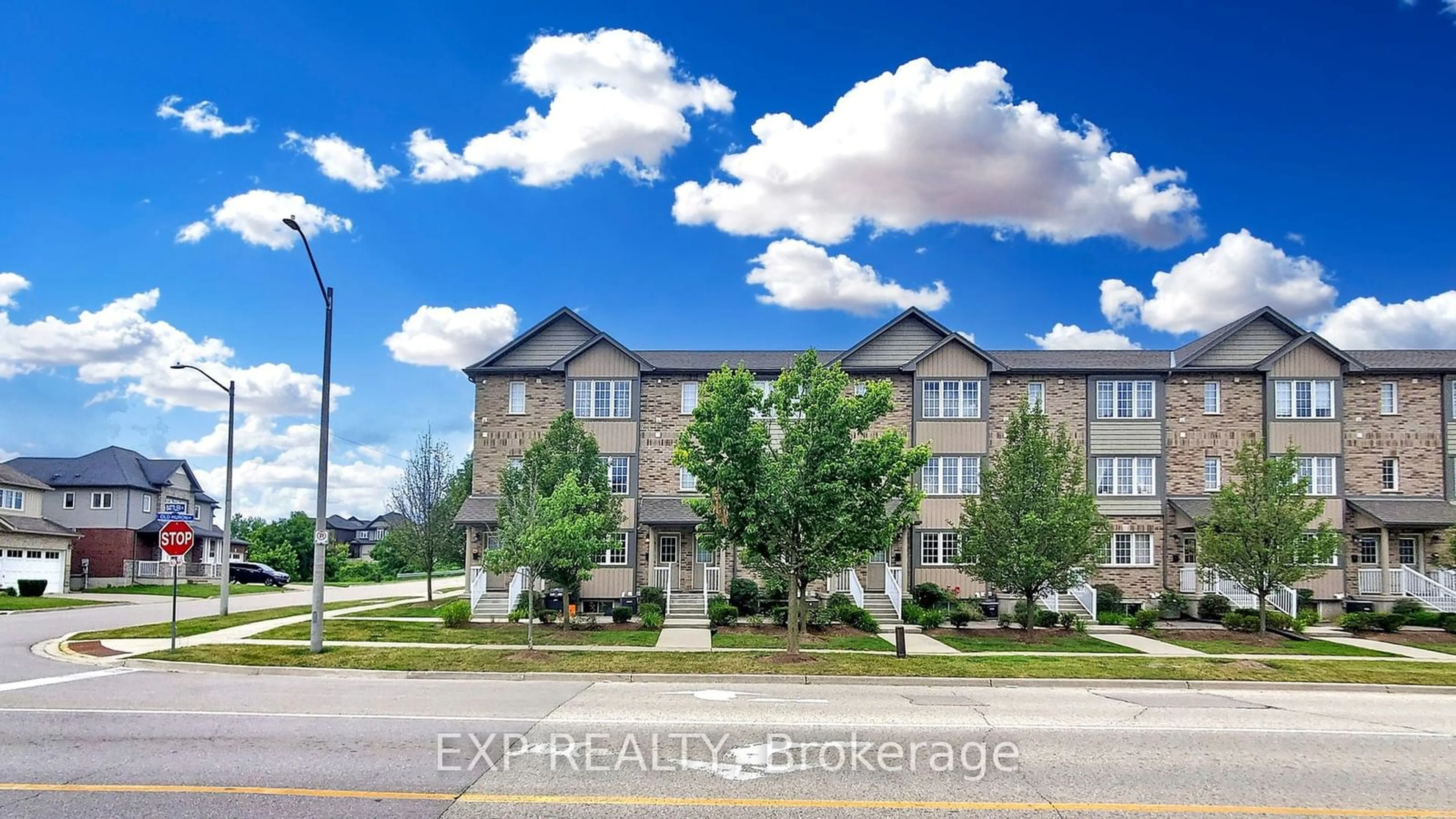 A pic from exterior of the house or condo for 275 Old Huron Rd #3, Kitchener Ontario N2R 1P9