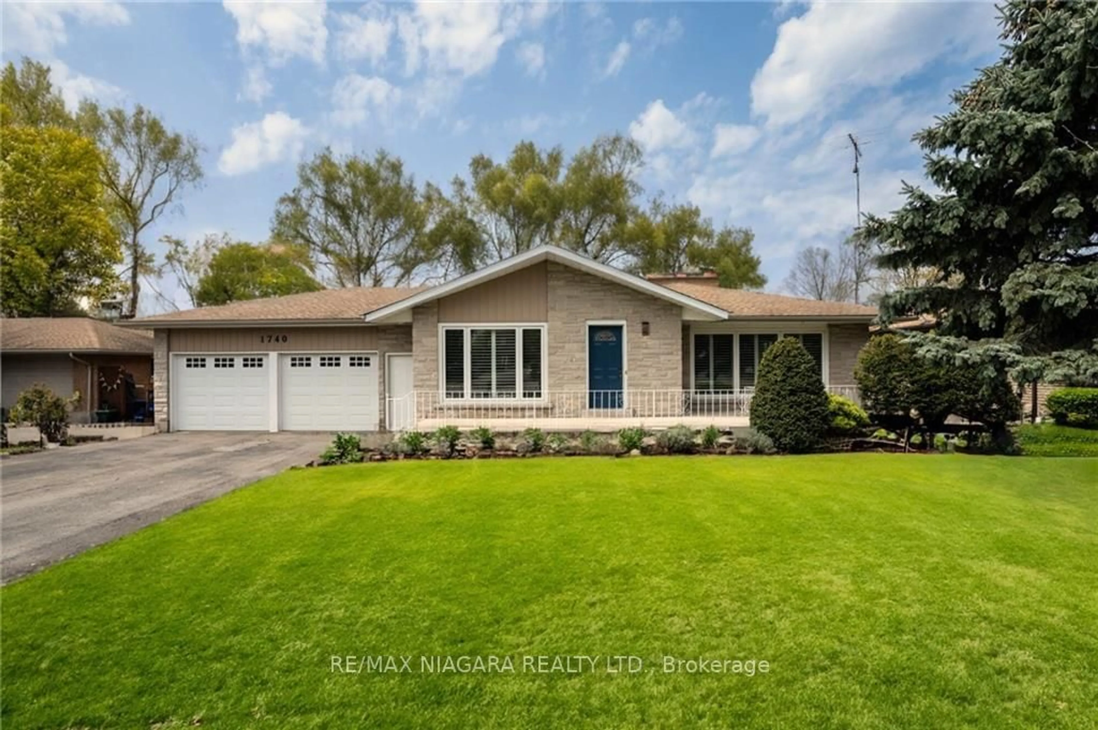 Frontside or backside of a home for 1740 Four Mile Creek Rd, Niagara-on-the-Lake Ontario L0S 1J0