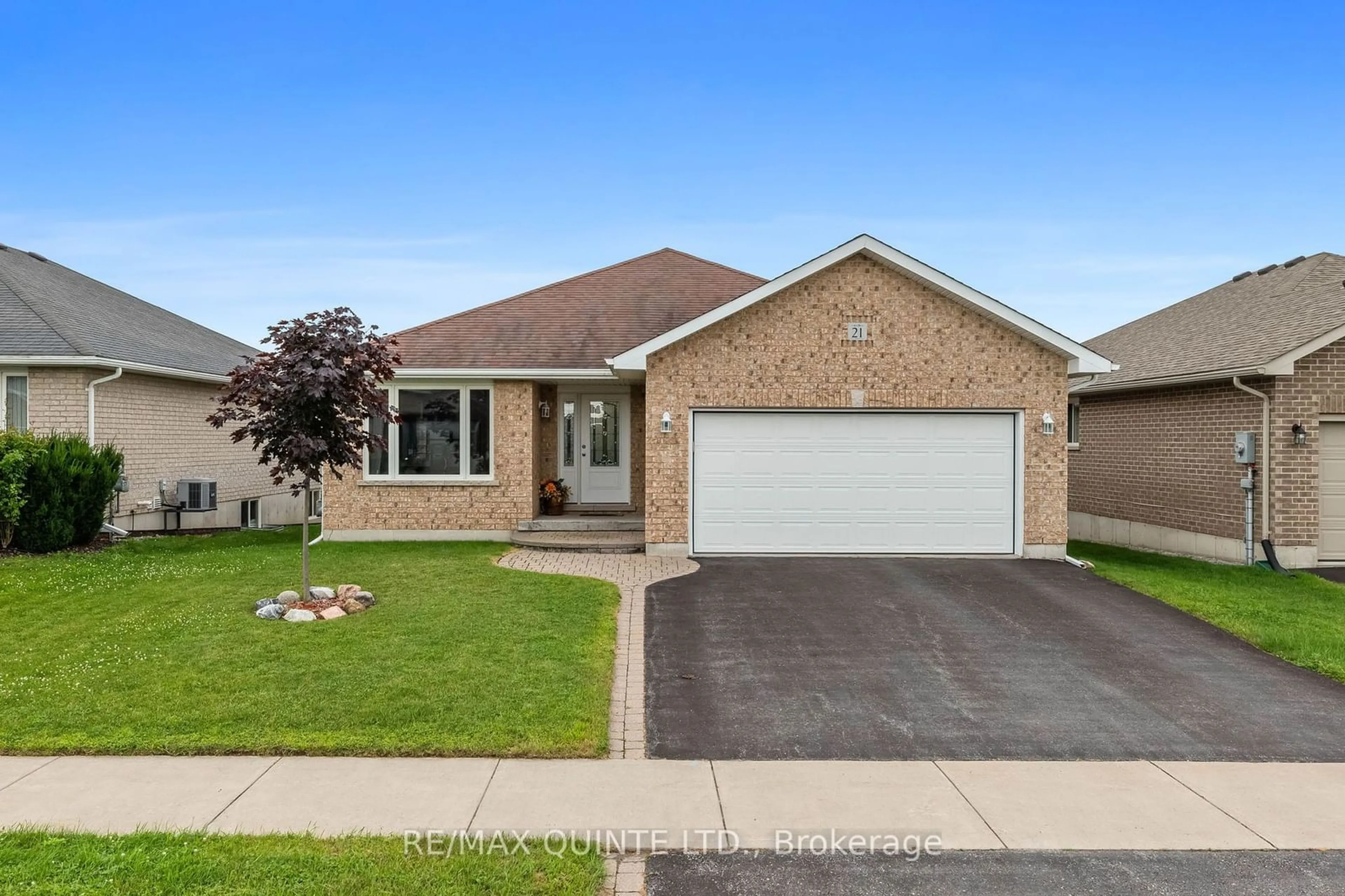 Frontside or backside of a home for 21 Gale Cres, Belleville Ontario K8N 0M9