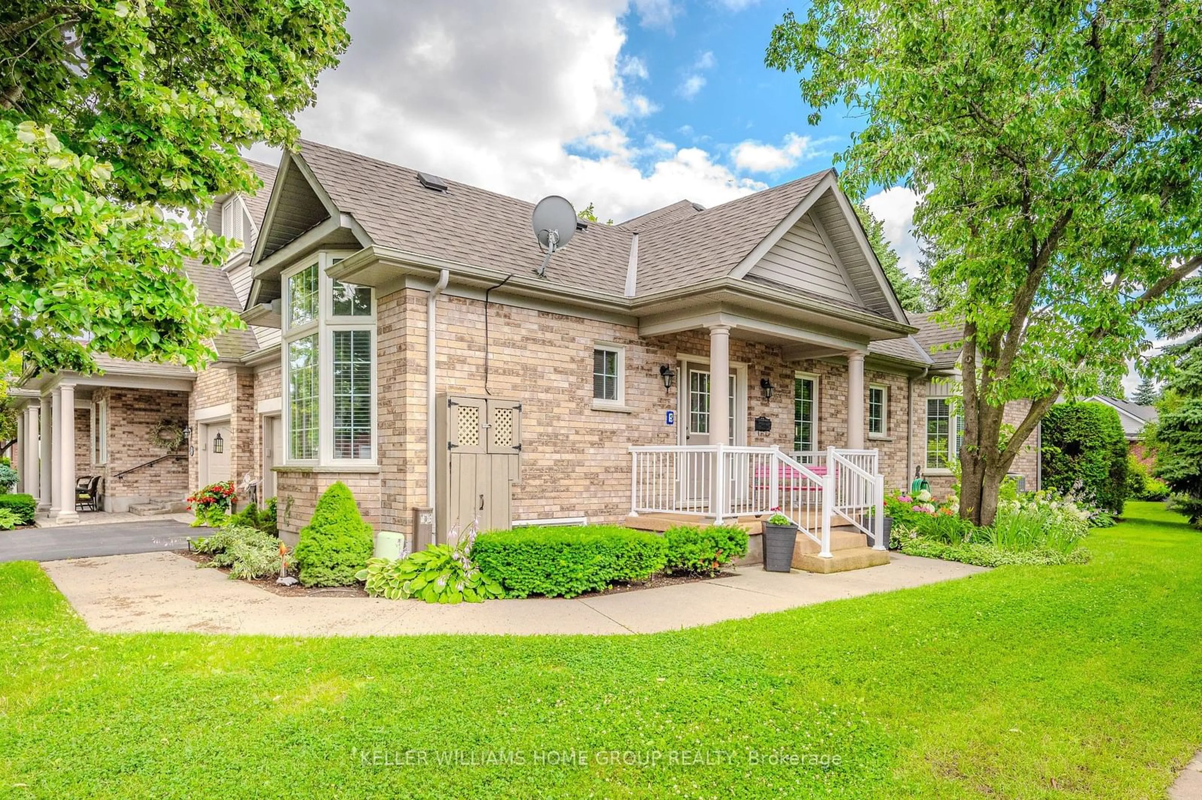 Home with brick exterior material for 5 Amberwood Lane, Guelph Ontario N1G 4X7