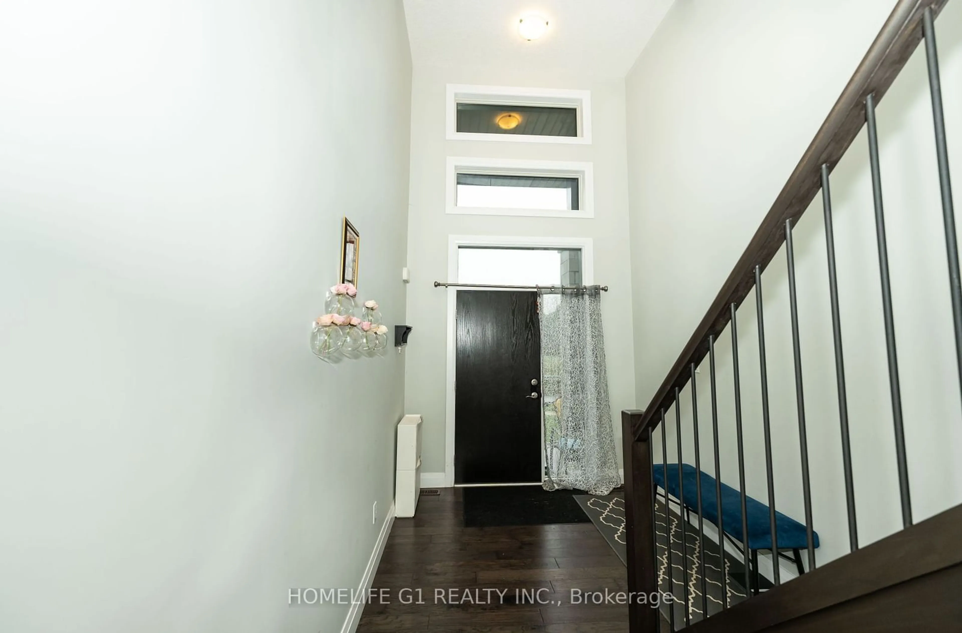 Indoor entryway for 2382 Wickerson Rd, London Ontario N6K 0H6