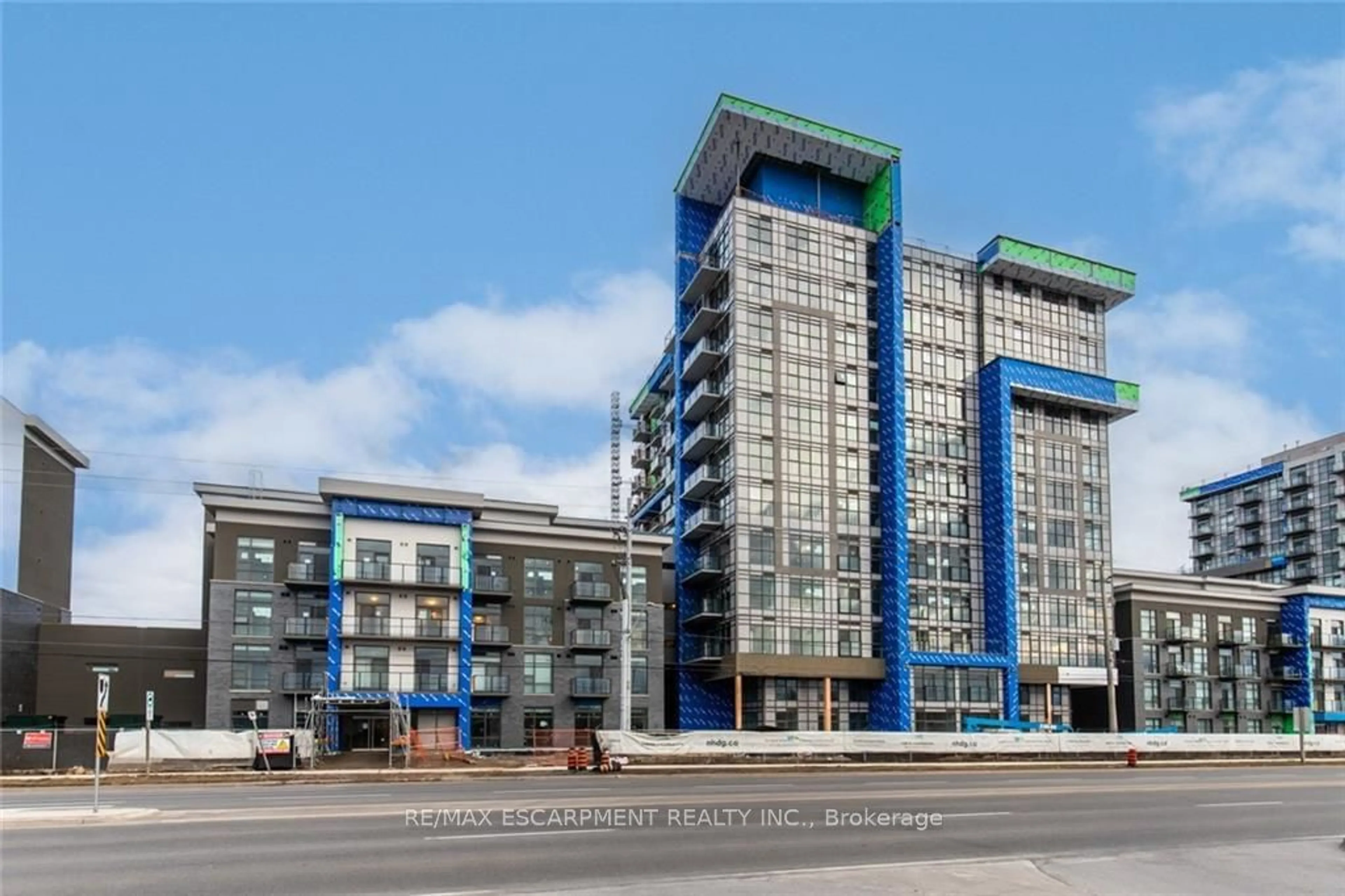 A pic from exterior of the house or condo for 470 Dundas St #321, Hamilton Ontario L8B 2A6