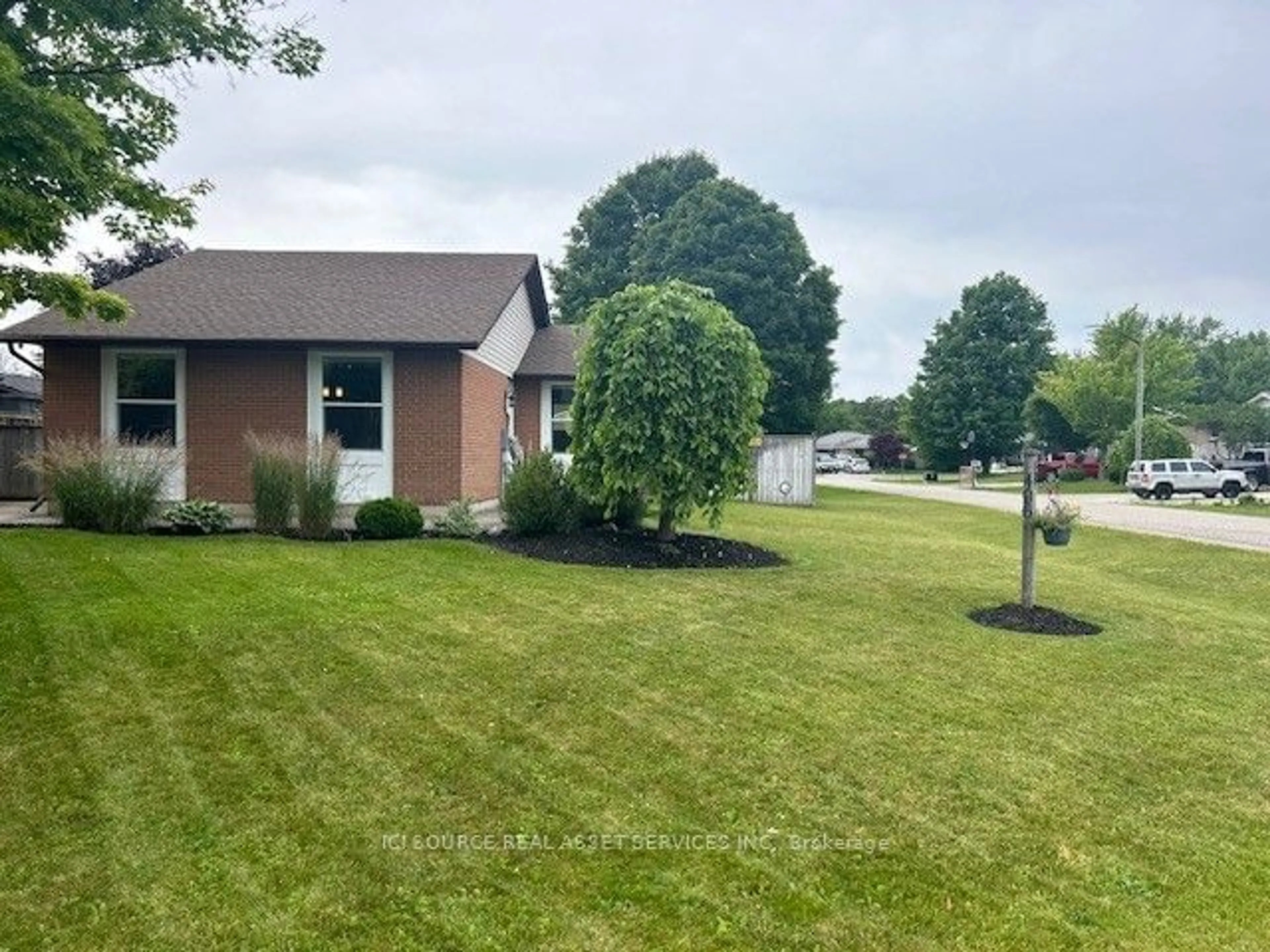 Frontside or backside of a home for 496 Wales Dr, Saugeen Shores Ontario N0H 2C1