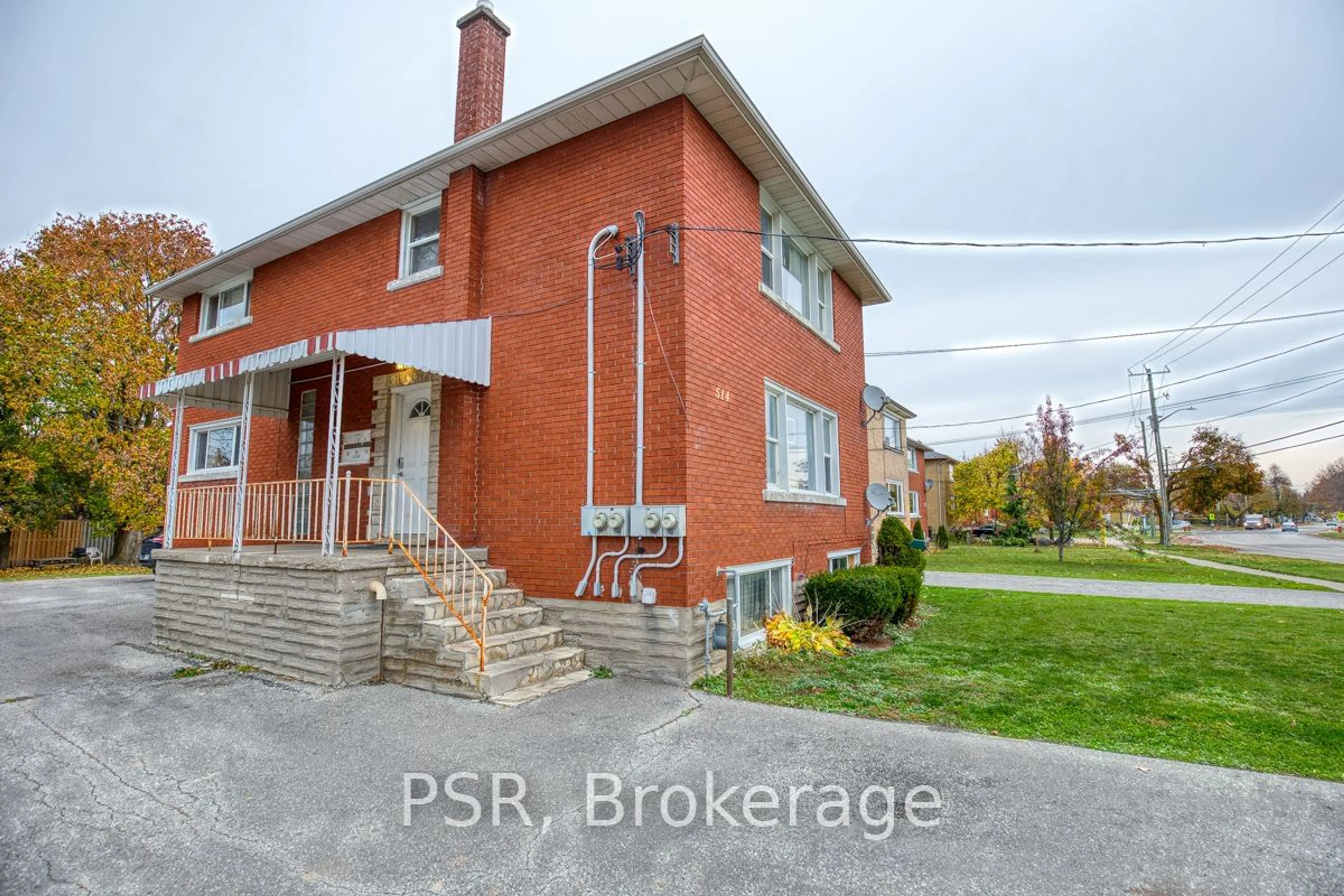 Frontside or backside of a home for 514 Krug St, Kitchener Ontario N2B 1L6