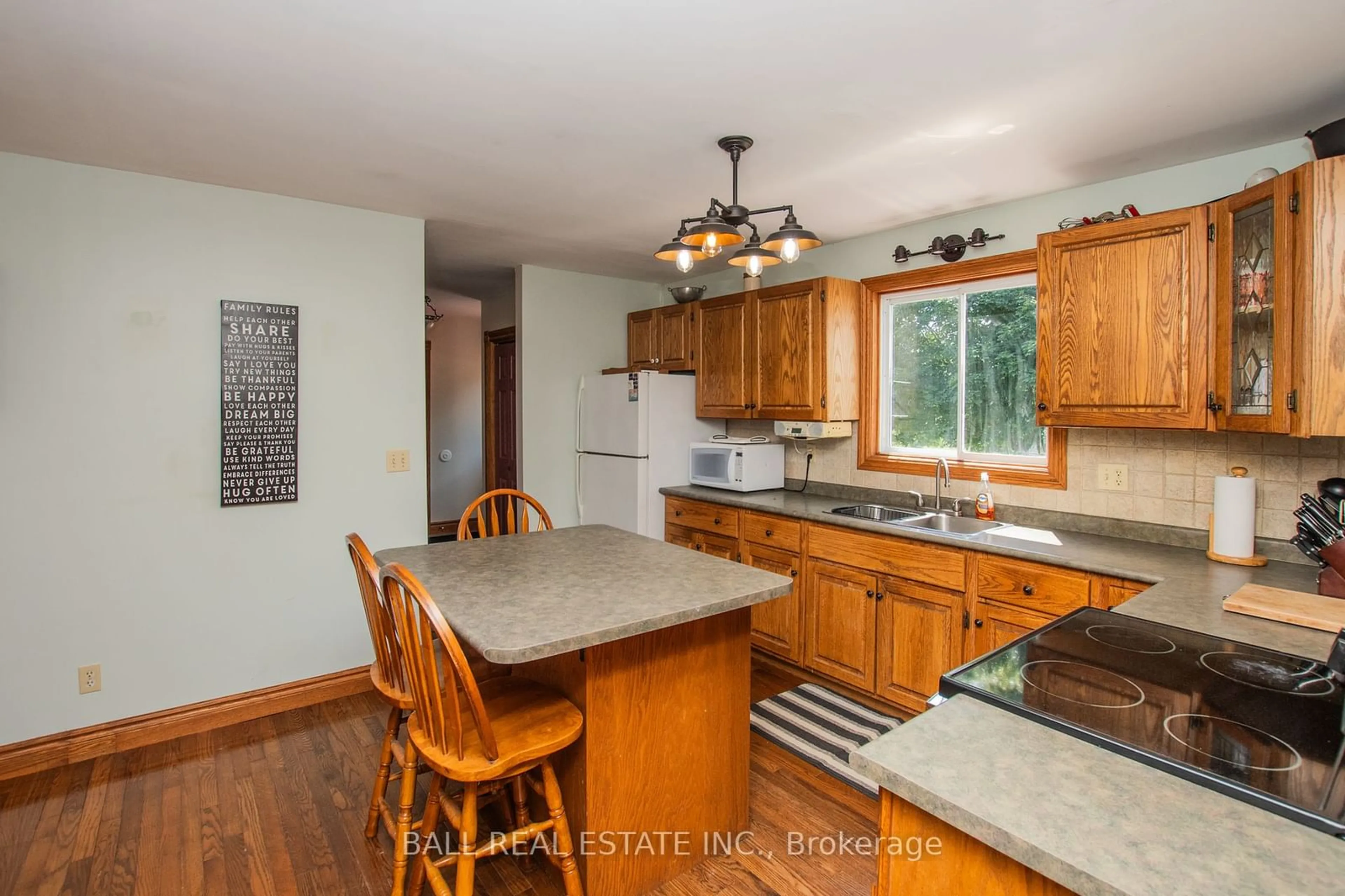 Standard kitchen for 344 Fuller Rd, Centre Hastings Ontario K0K 3H0