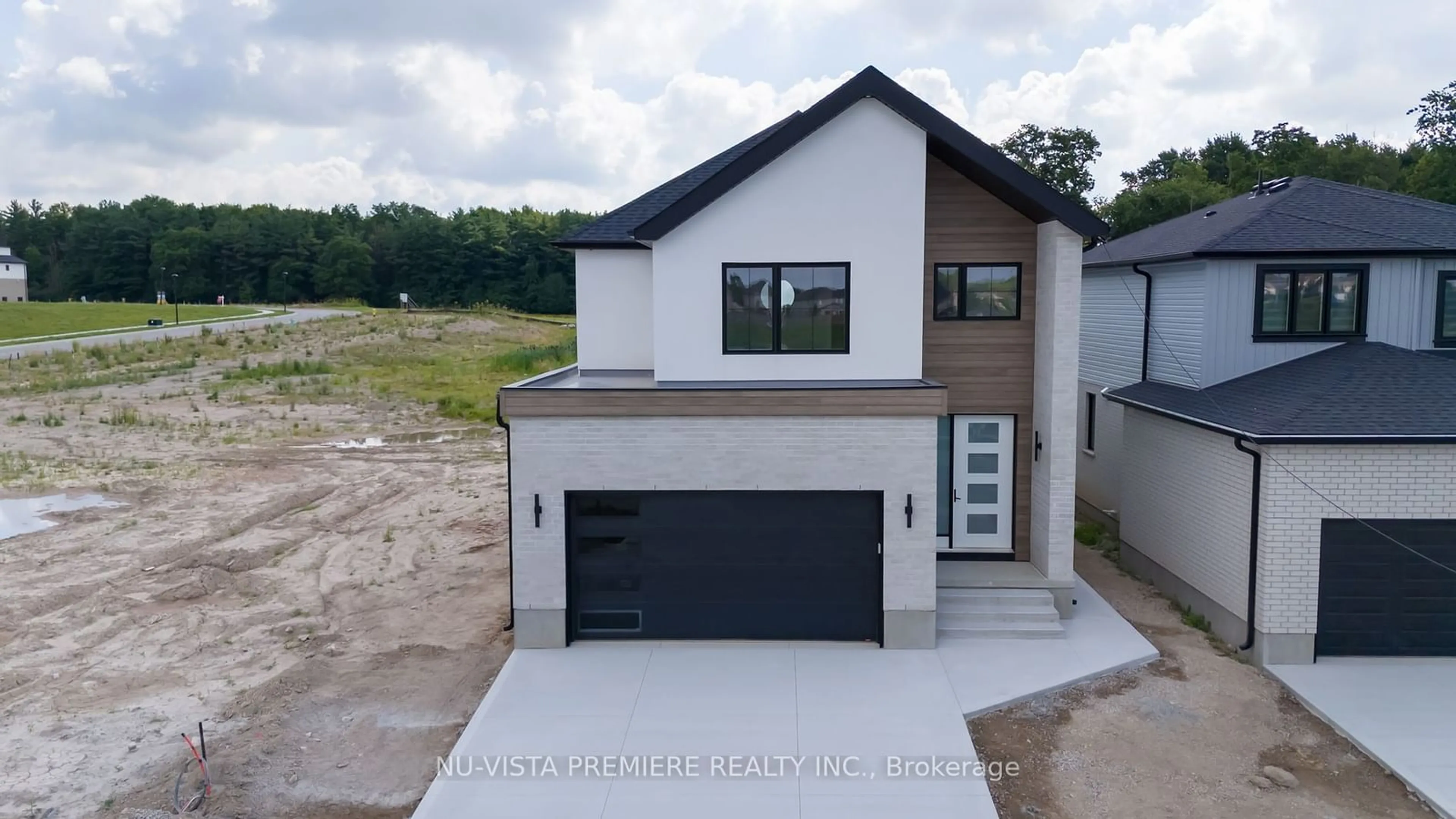 Frontside or backside of a home for 769 Gatestone Rd, London Ontario N6M 1C1