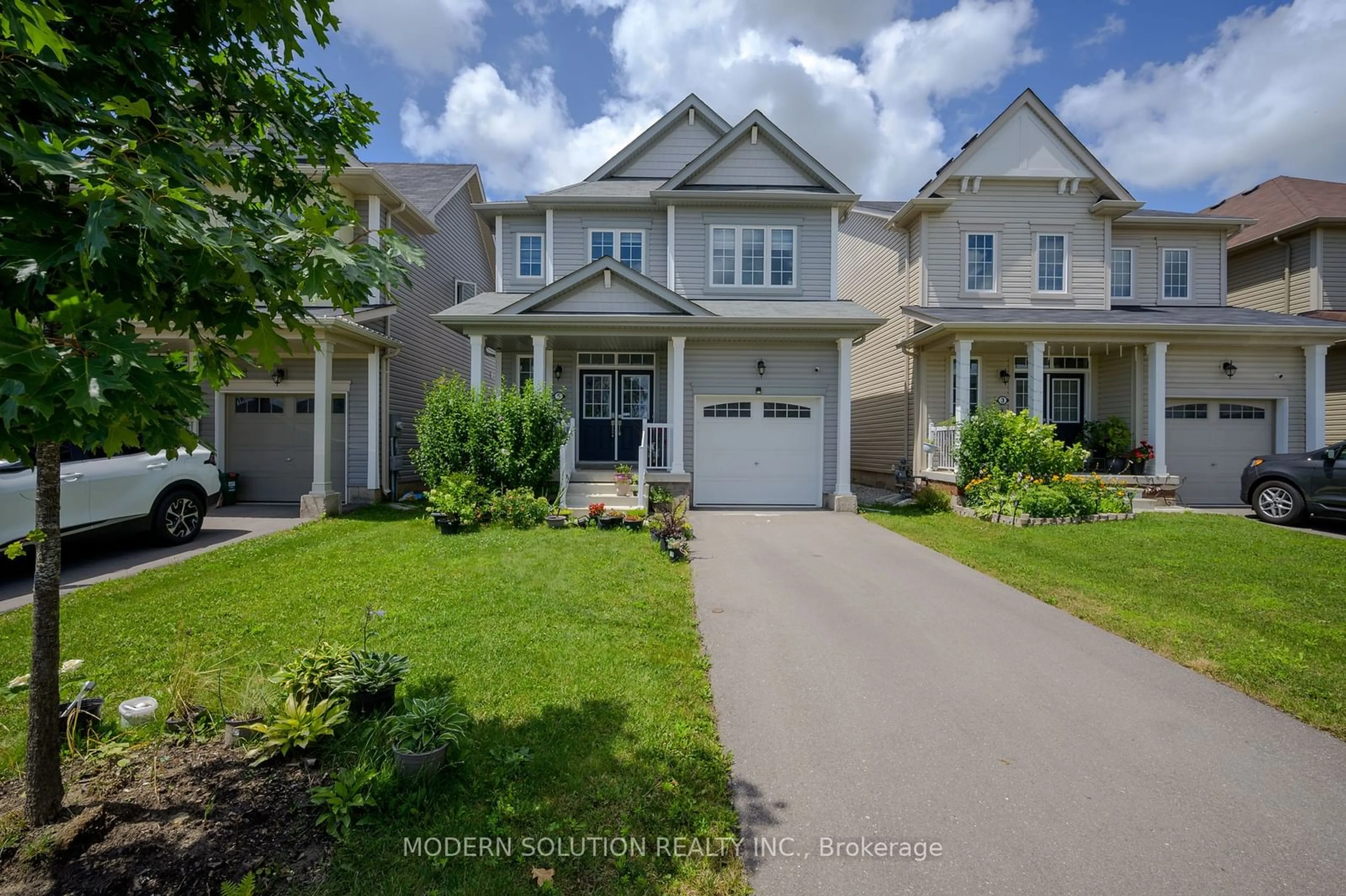 Frontside or backside of a home for 5 Smith Rd, Thorold Ontario L3B 0E9