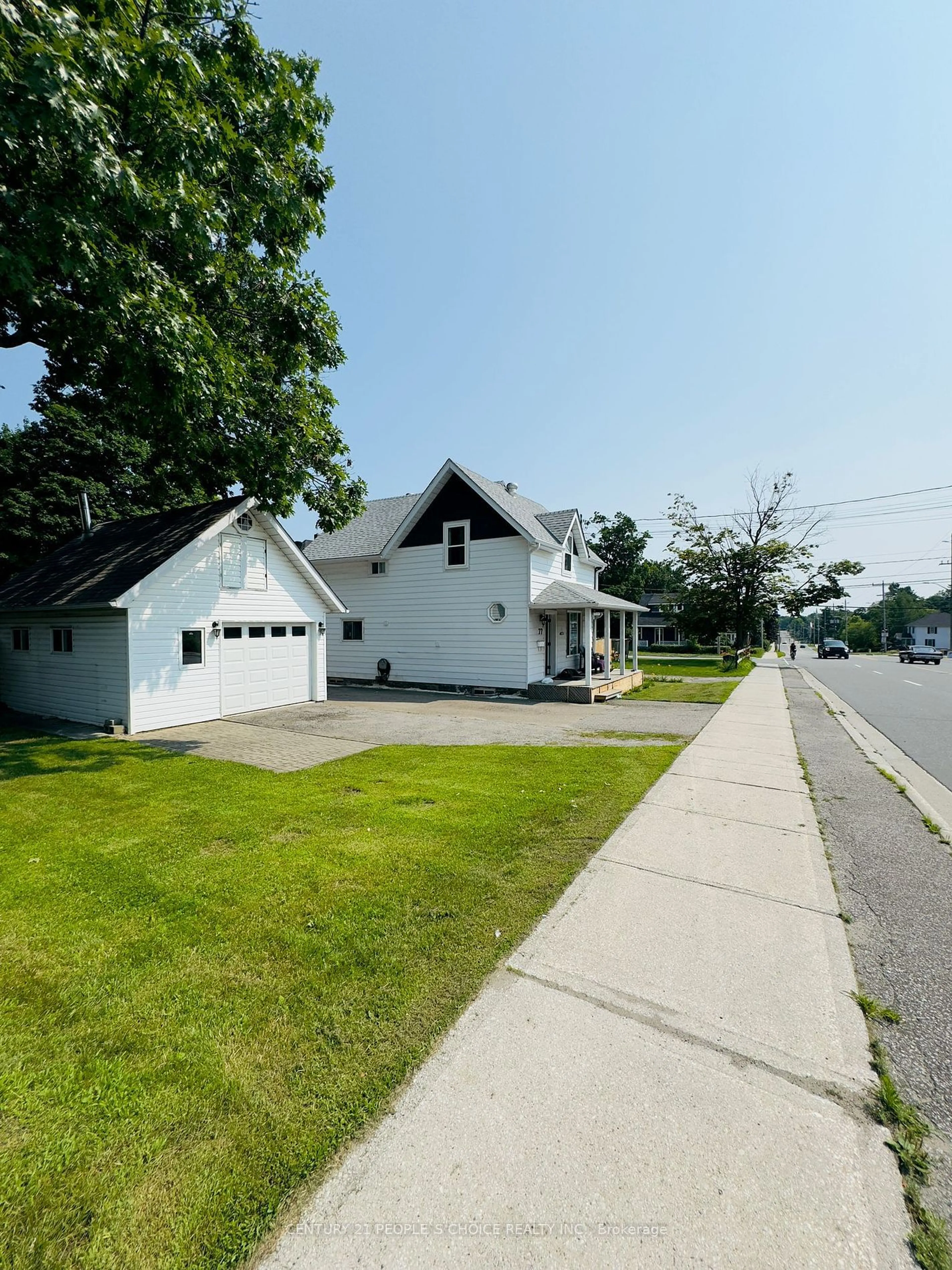 Frontside or backside of a home, the street view for 77 Church St, Parry Sound Ontario P2A 1Z2