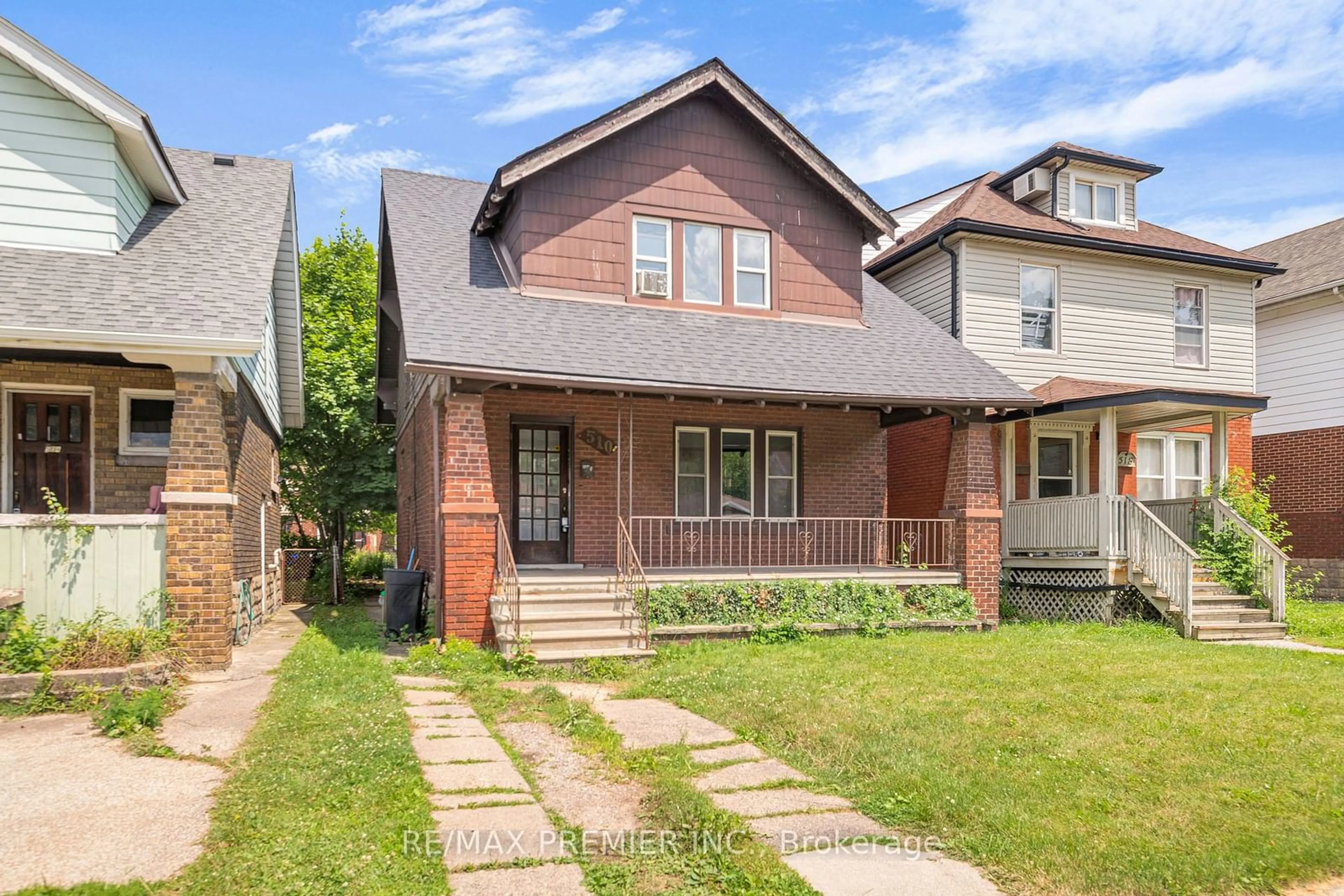 Frontside or backside of a home for 510 Randolph Ave, Windsor Ontario N9B 2T6