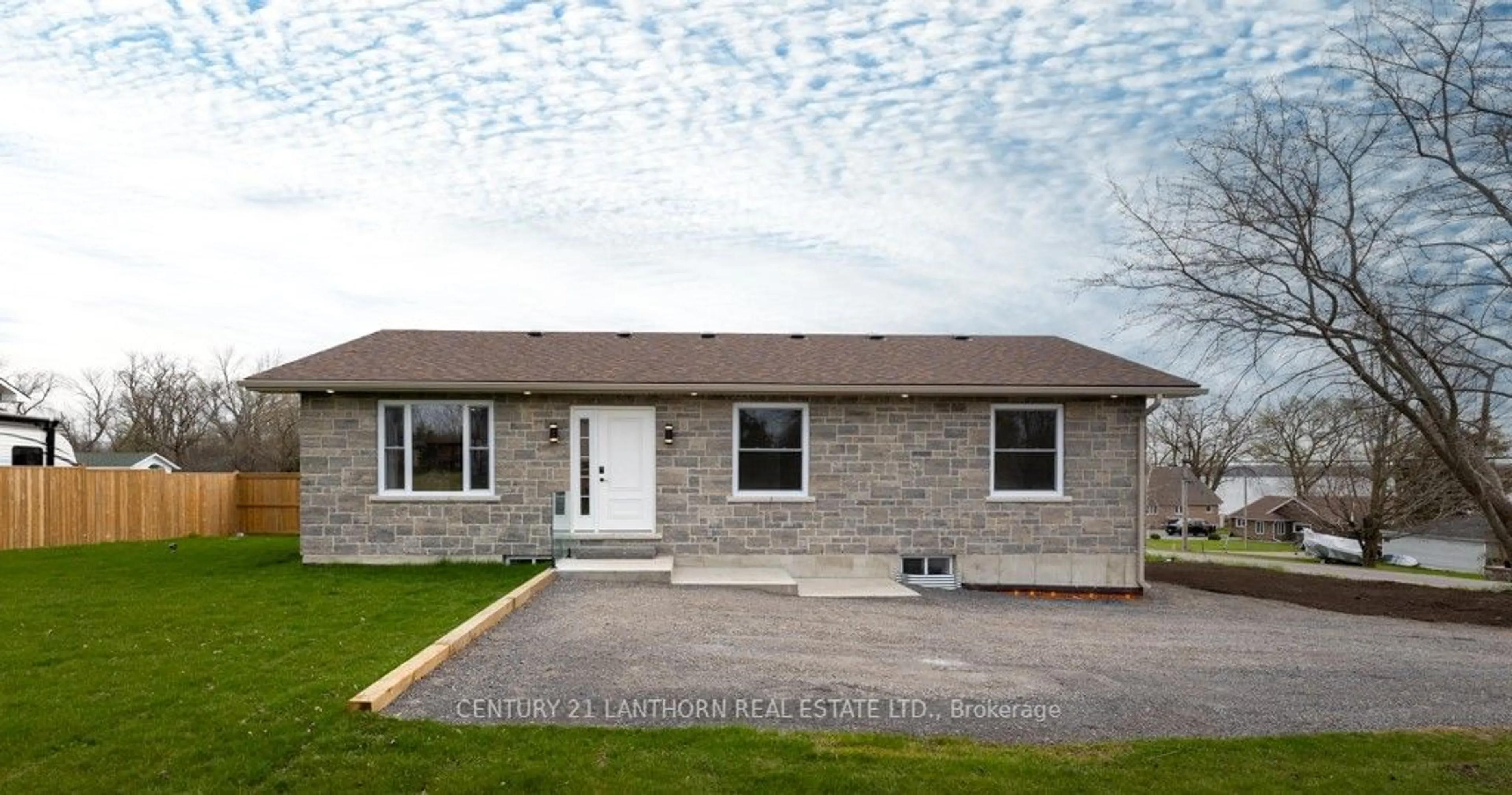 Home with brick exterior material for 69 Main St, Deseronto Ontario K0K 1X0