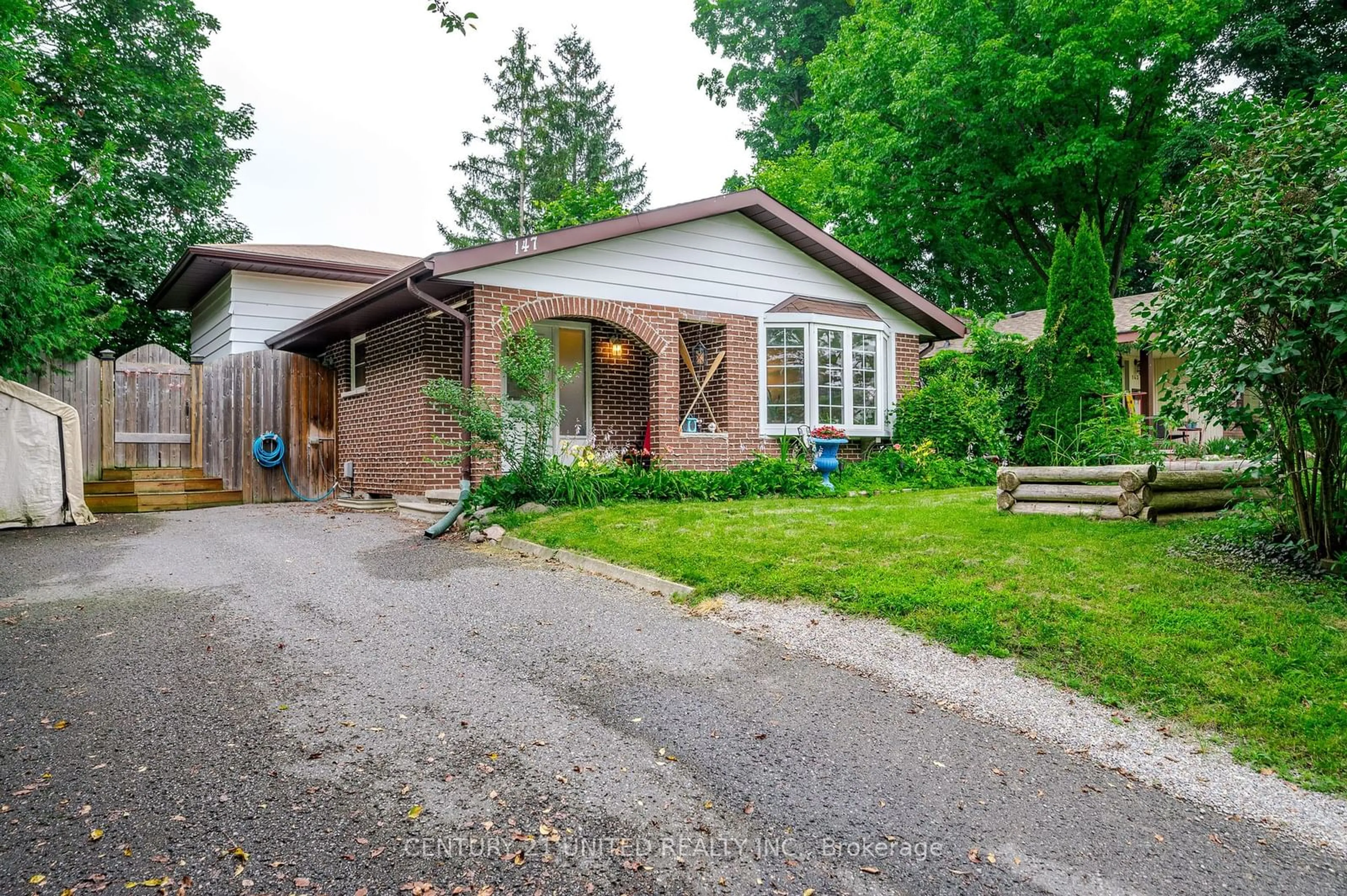 Frontside or backside of a home for 147 Greenhill Dr, Peterborough Ontario K9J 6E2