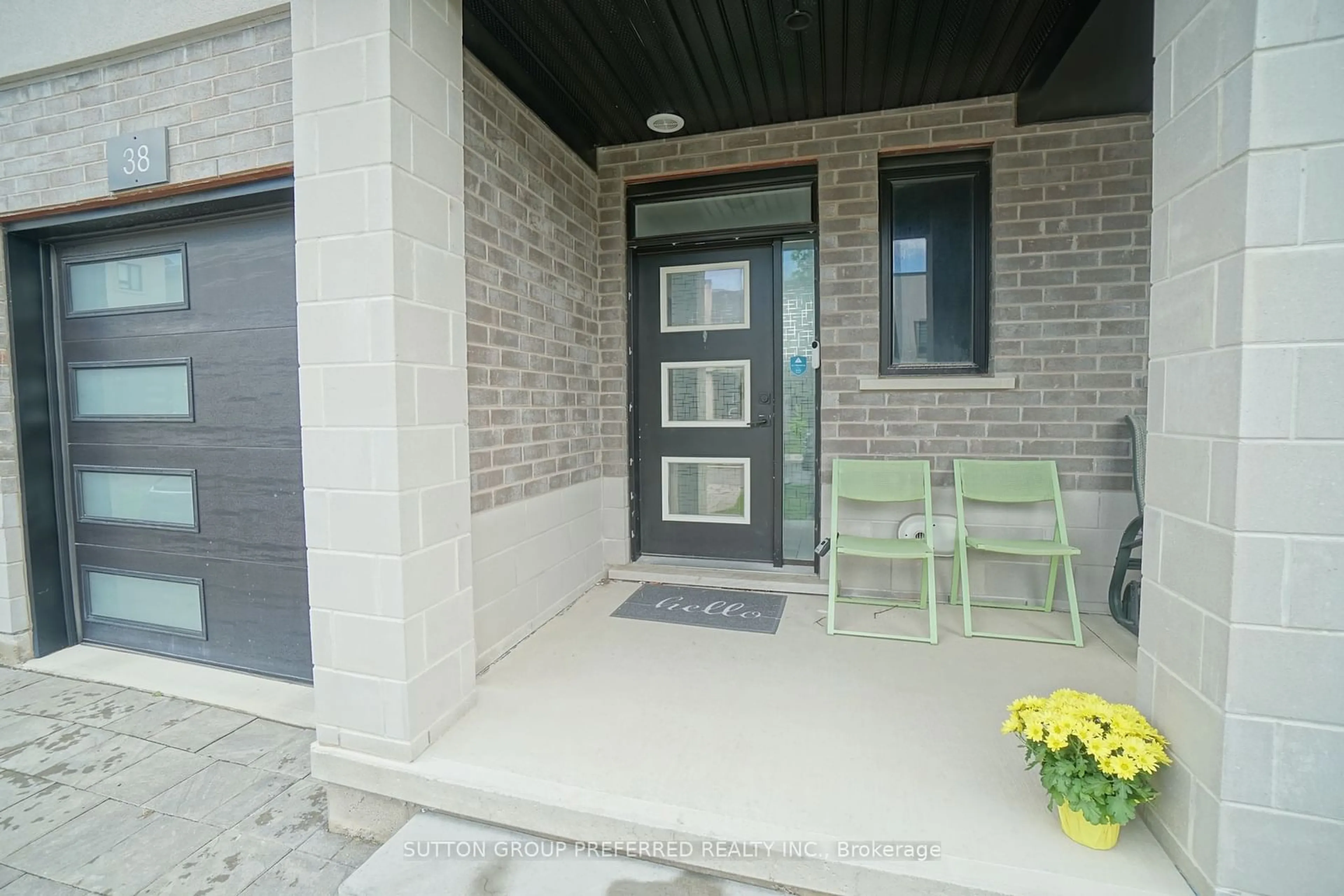 Patio for 3380 Singleton Ave #38, London Ontario N6L 1J9