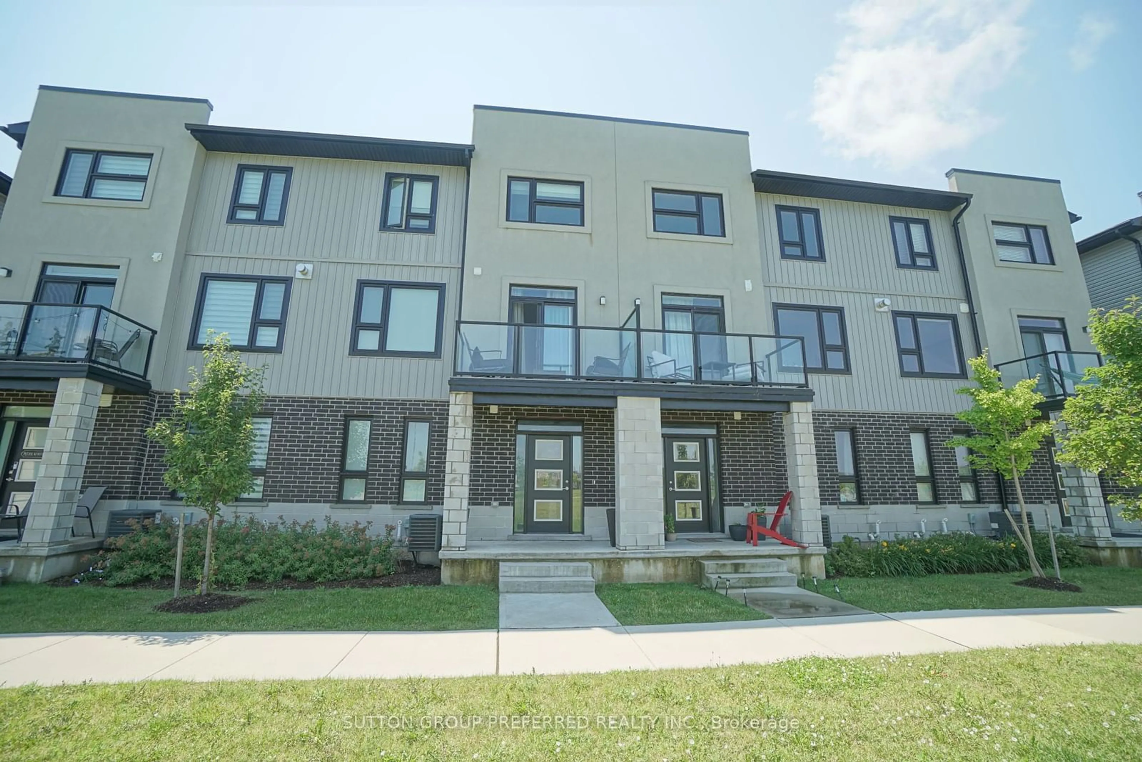 A pic from exterior of the house or condo for 3380 Singleton Ave #22, London Ontario N6L 1J9