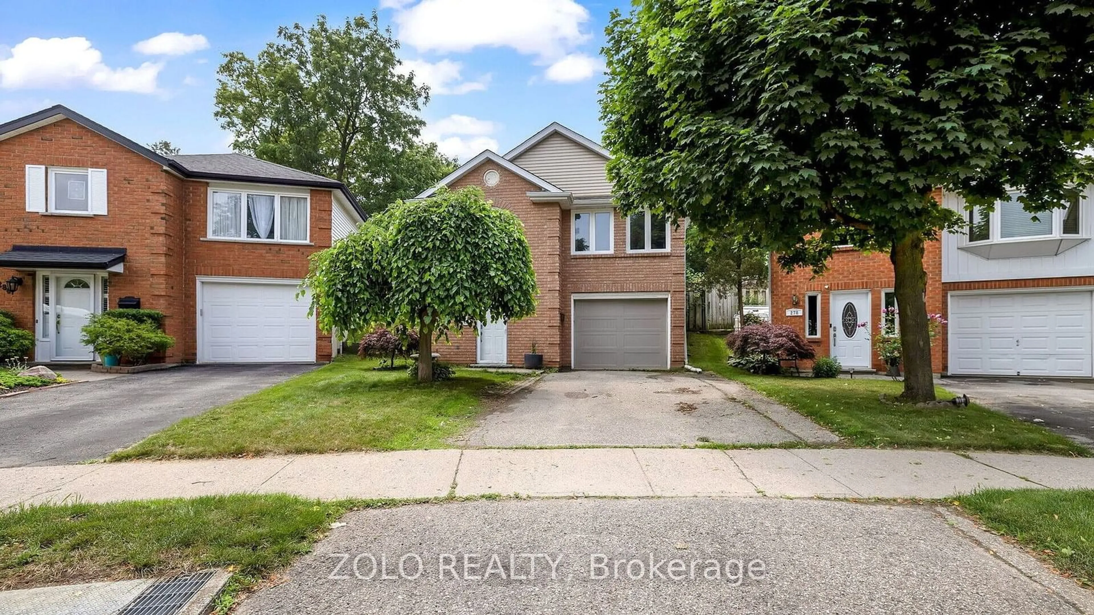 Frontside or backside of a home for 282 Veronica Dr, Kitchener Ontario N2A 2X2