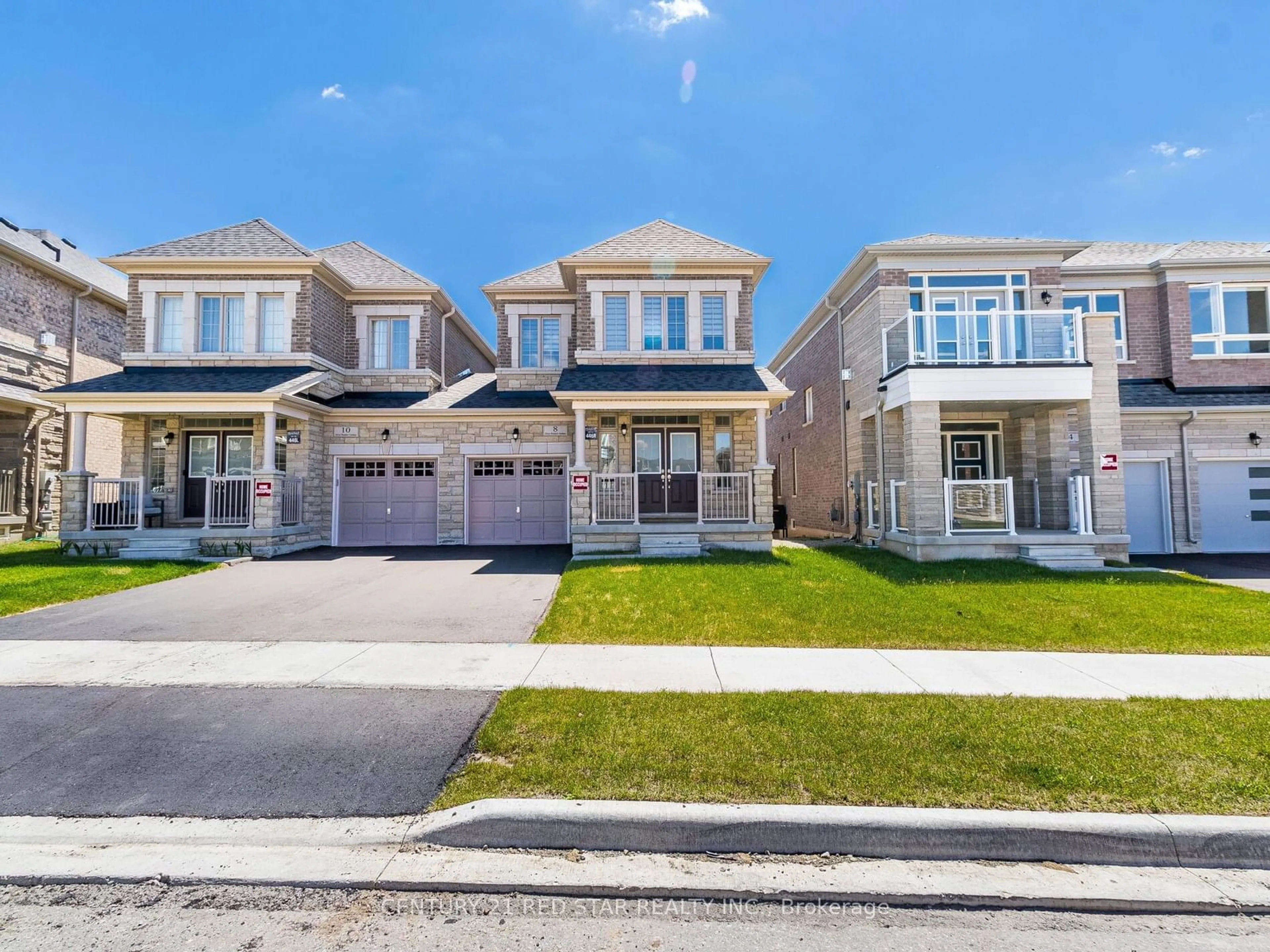 Frontside or backside of a home for 8 Silver Meadow Gdns, Hamilton Ontario L8B 1Z4