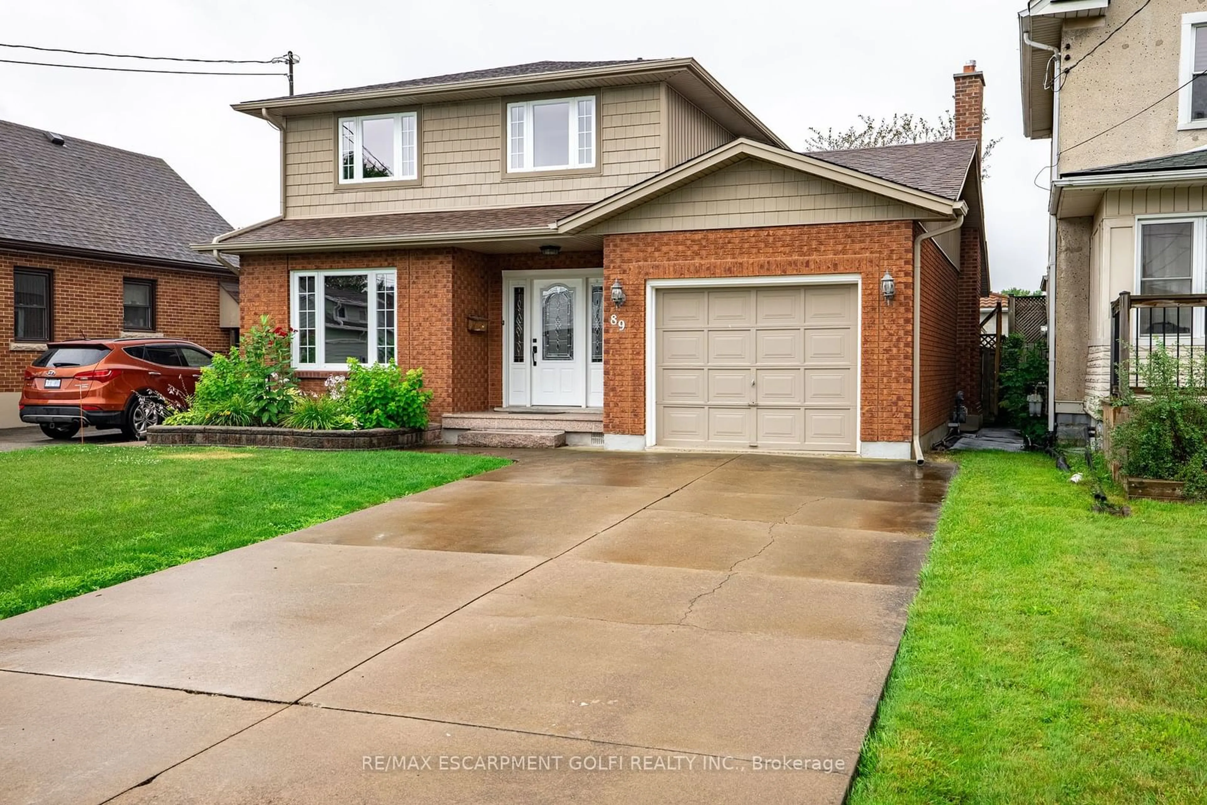 Frontside or backside of a home for 89 Queen St, Thorold Ontario L2V 3N8