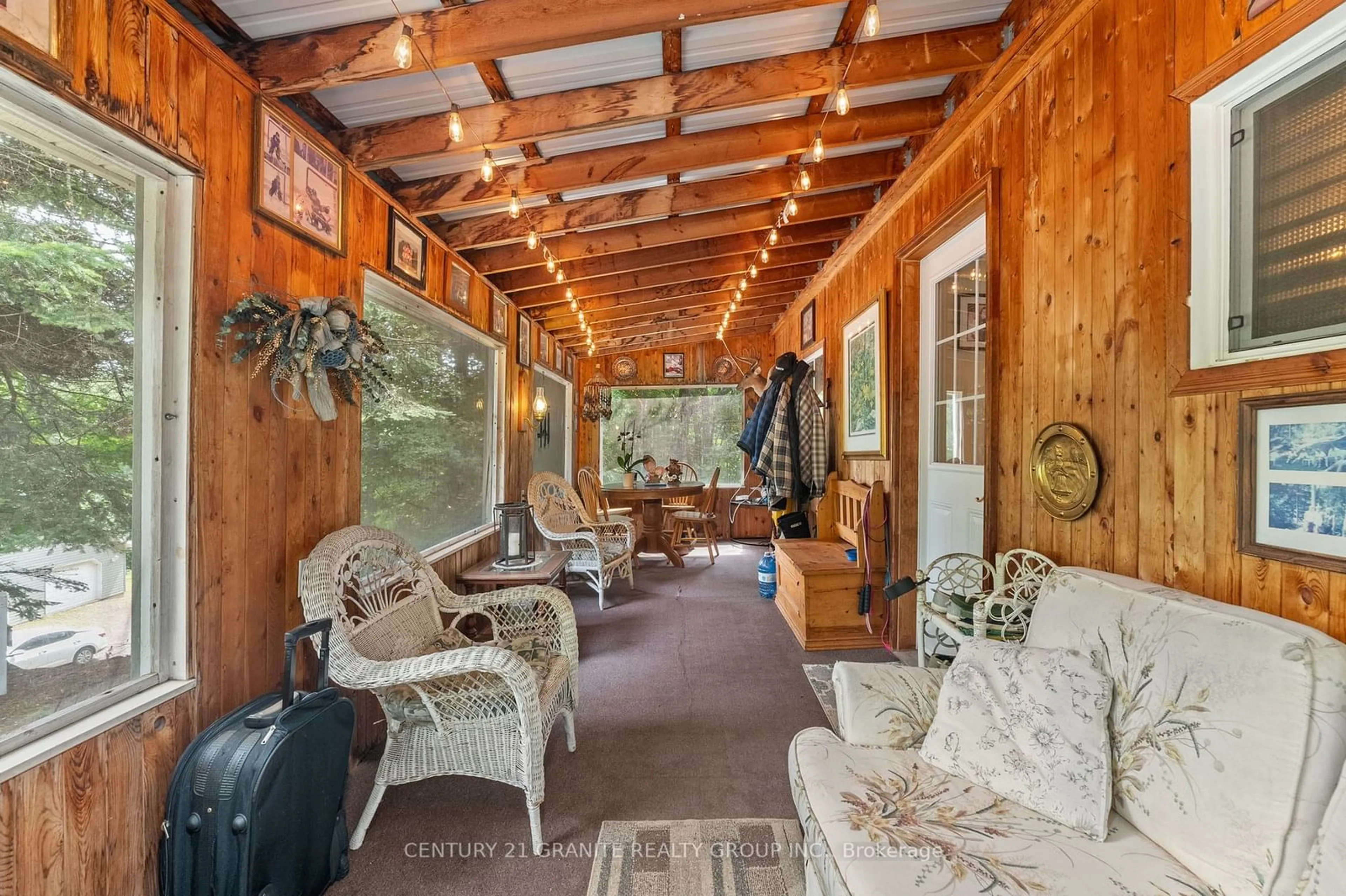 Indoor foyer for 34C Bentley Lake Pl, Faraday Ontario K0L 1C0