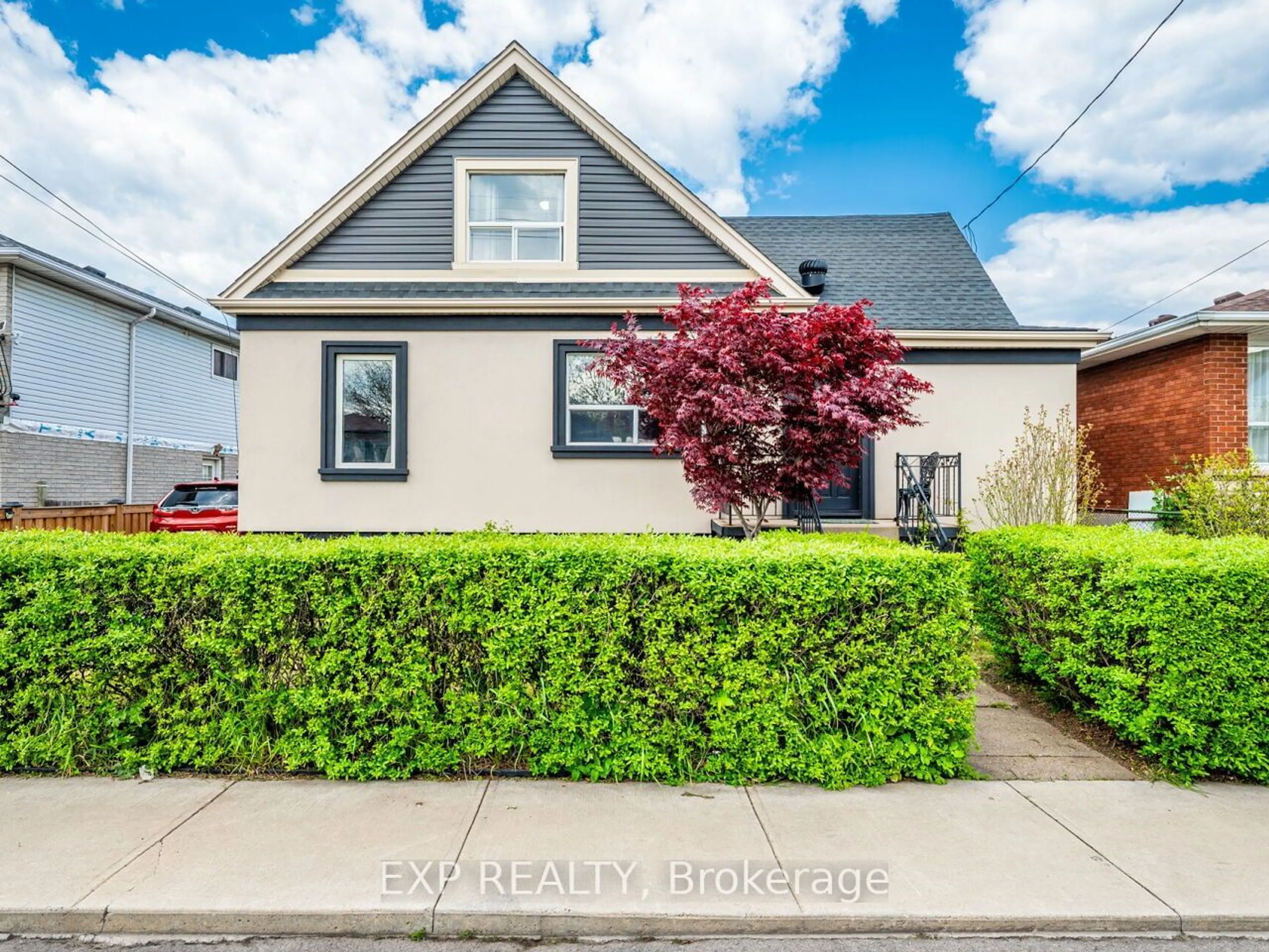 Frontside or backside of a home for 95 Edinburgh Ave, Hamilton Ontario L8H 2C6