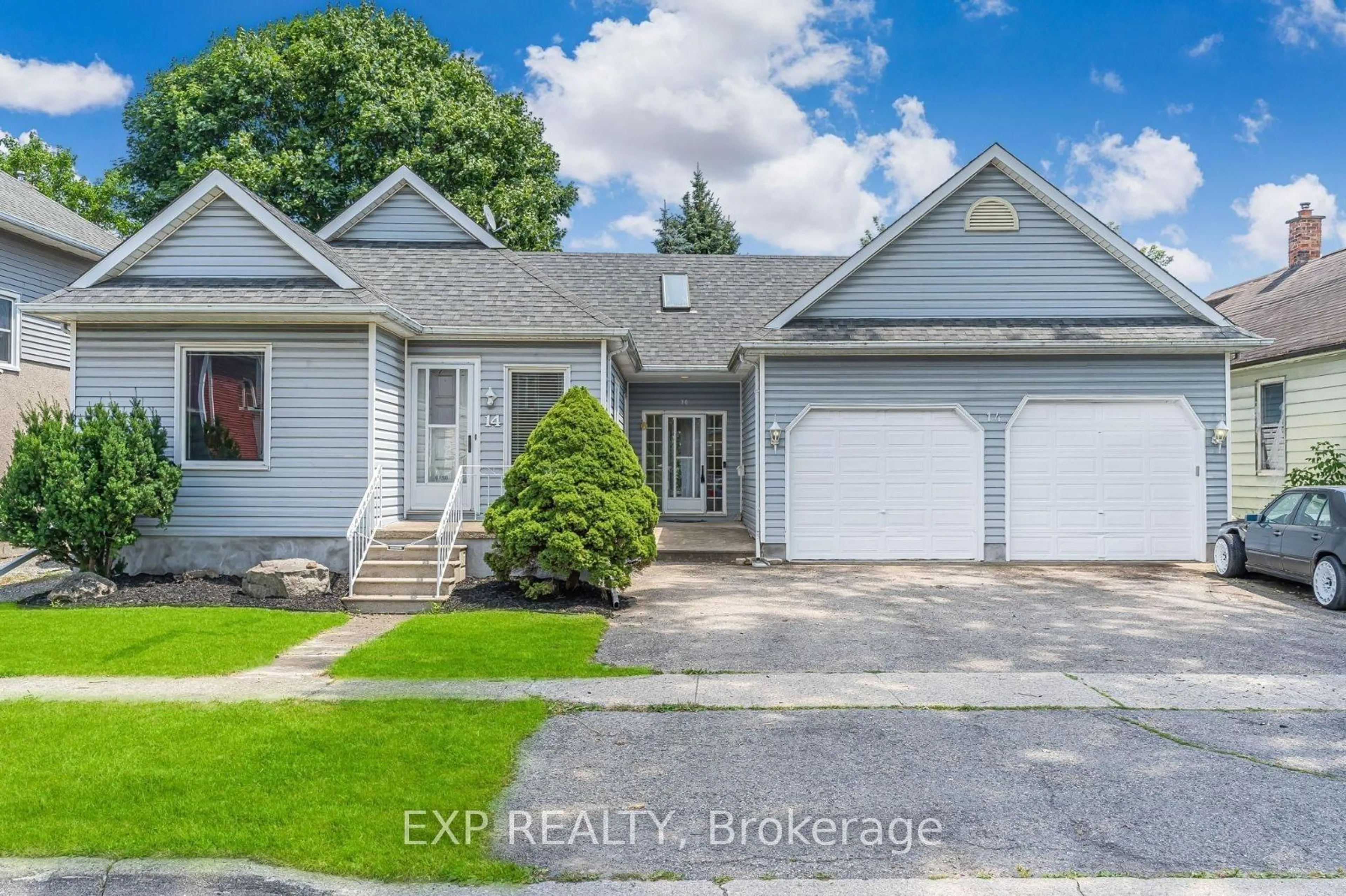 Frontside or backside of a home for 14 Berryman Ave, St. Catharines Ontario L2R 3W8