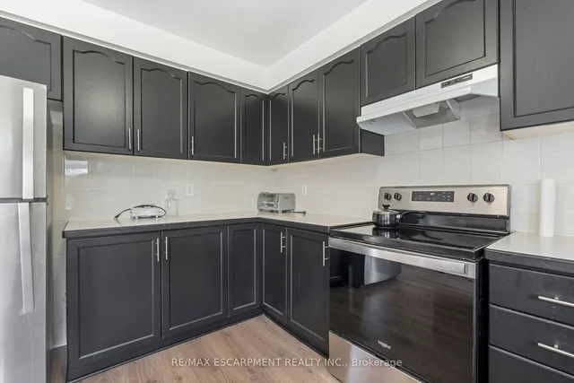 Additional property image - 3385 Binbrook Rd