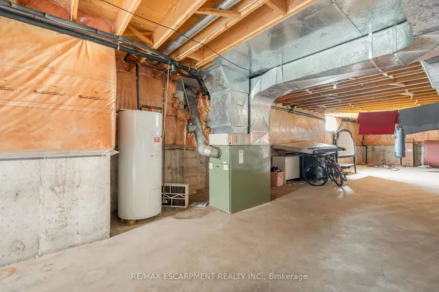 Additional property image - 3385 Binbrook Rd