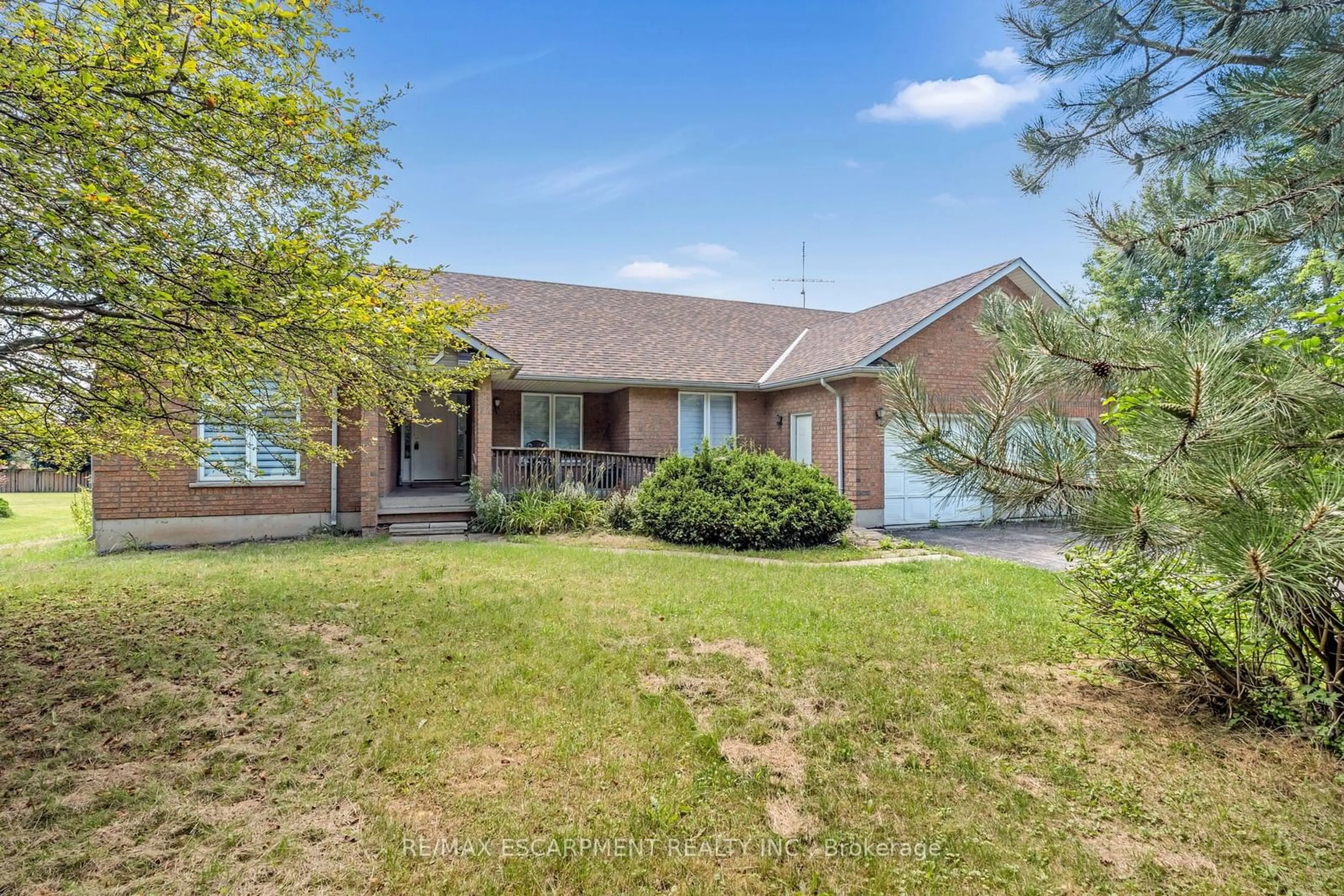 Frontside or backside of a home for 3385 Binbrook Rd, Hamilton Ontario L0R 1C0