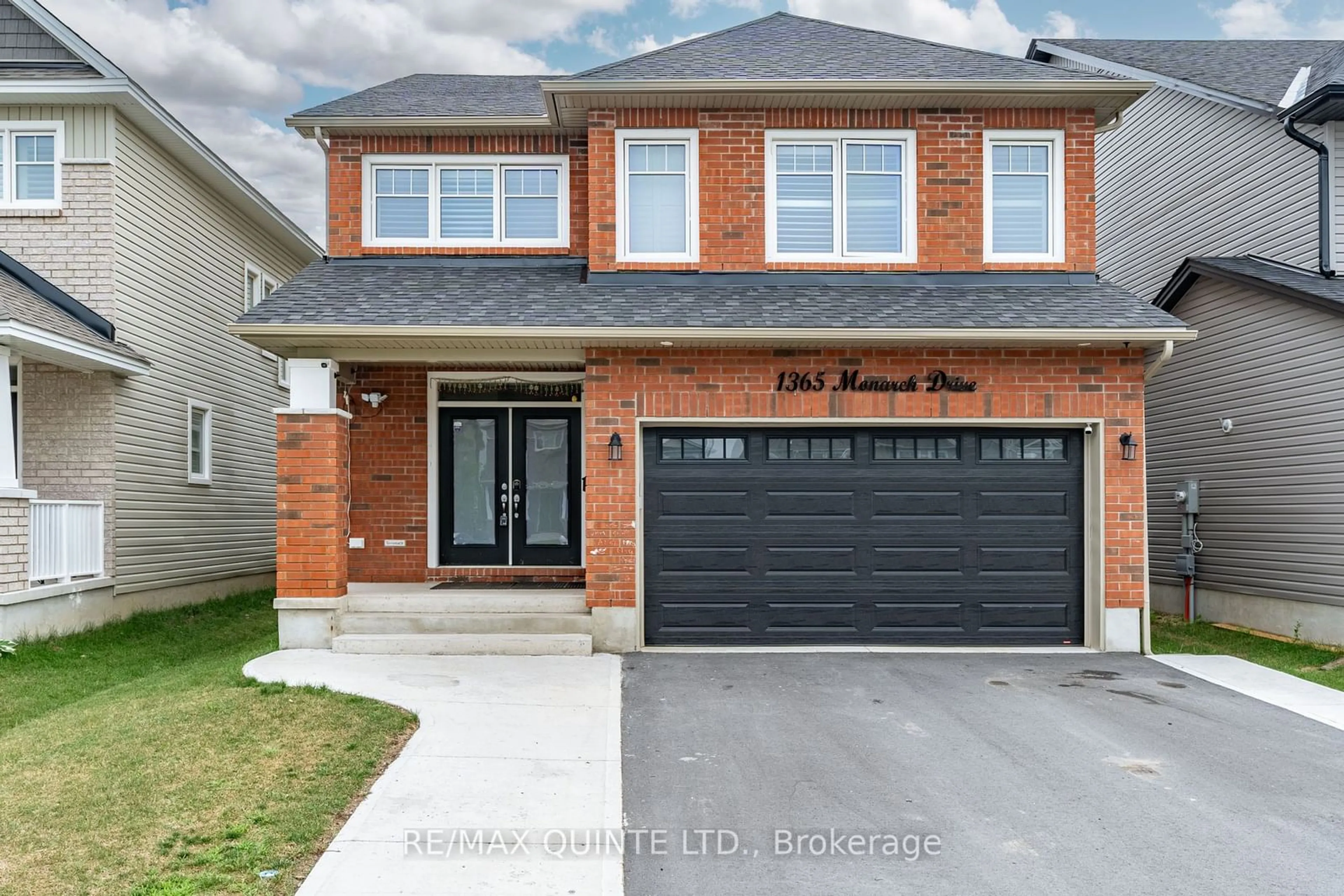 Home with brick exterior material for 1365 Monarch Dr, Kingston Ontario K7P 0S2