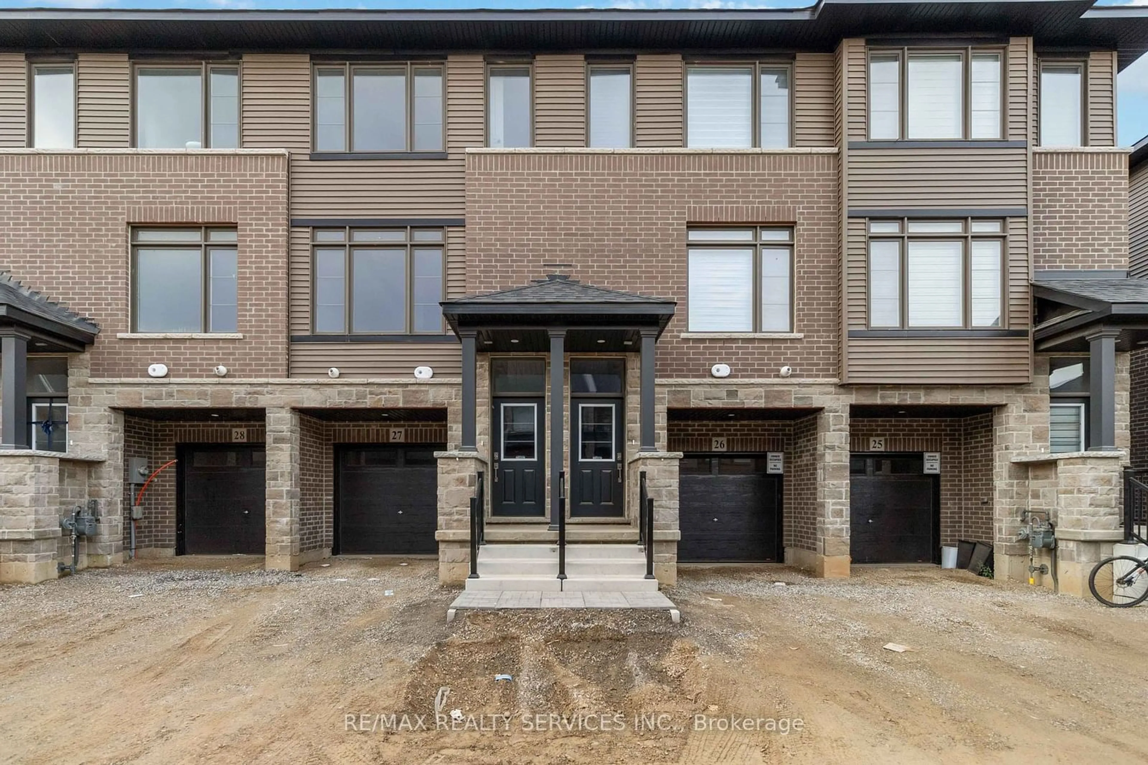 A pic from exterior of the house or condo for 120 Court Dr #27, Brant Ontario N3L 0N2