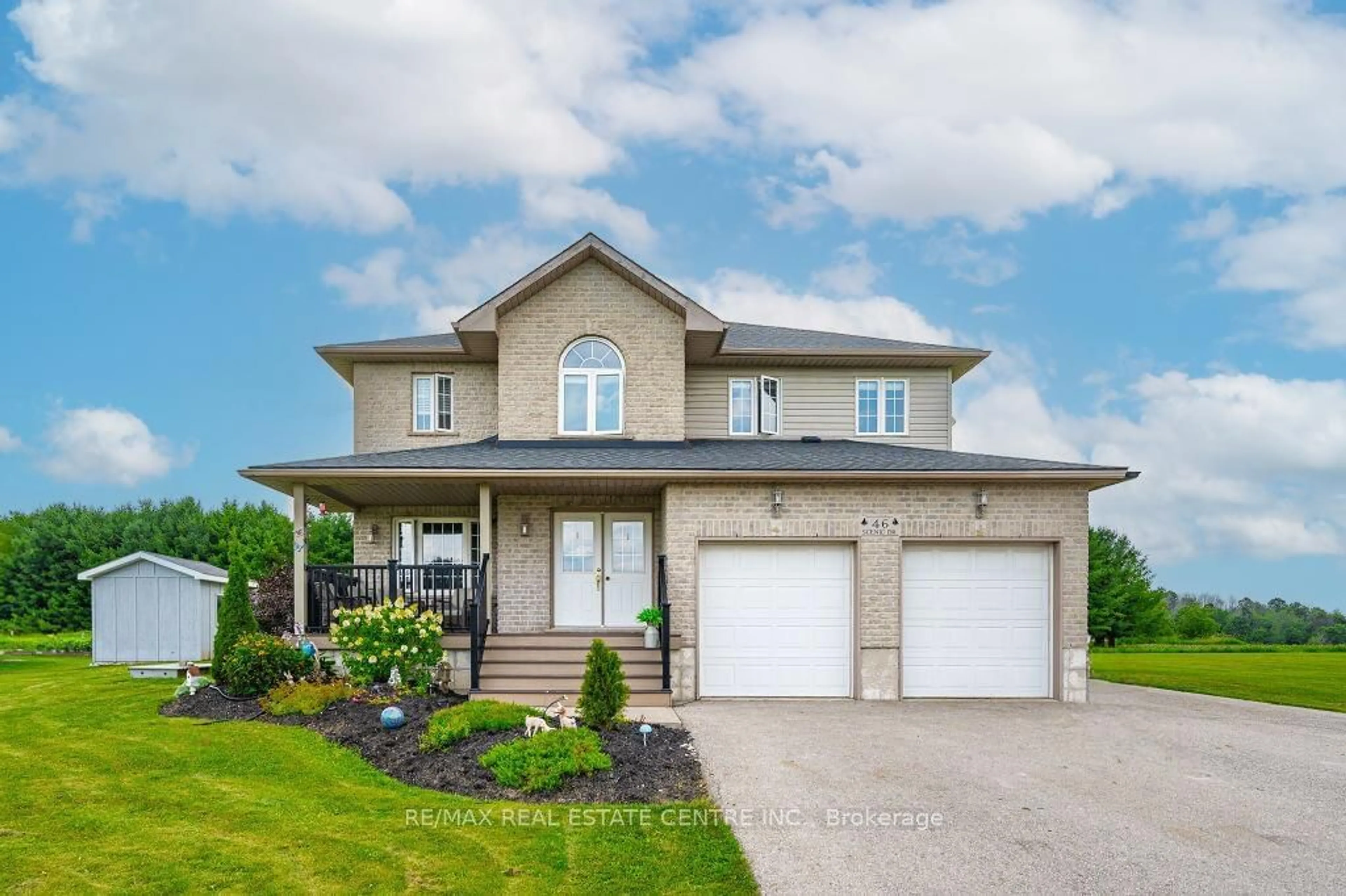 Frontside or backside of a home for 46 Scenic Dr, Mapleton Ontario N0B 1A0