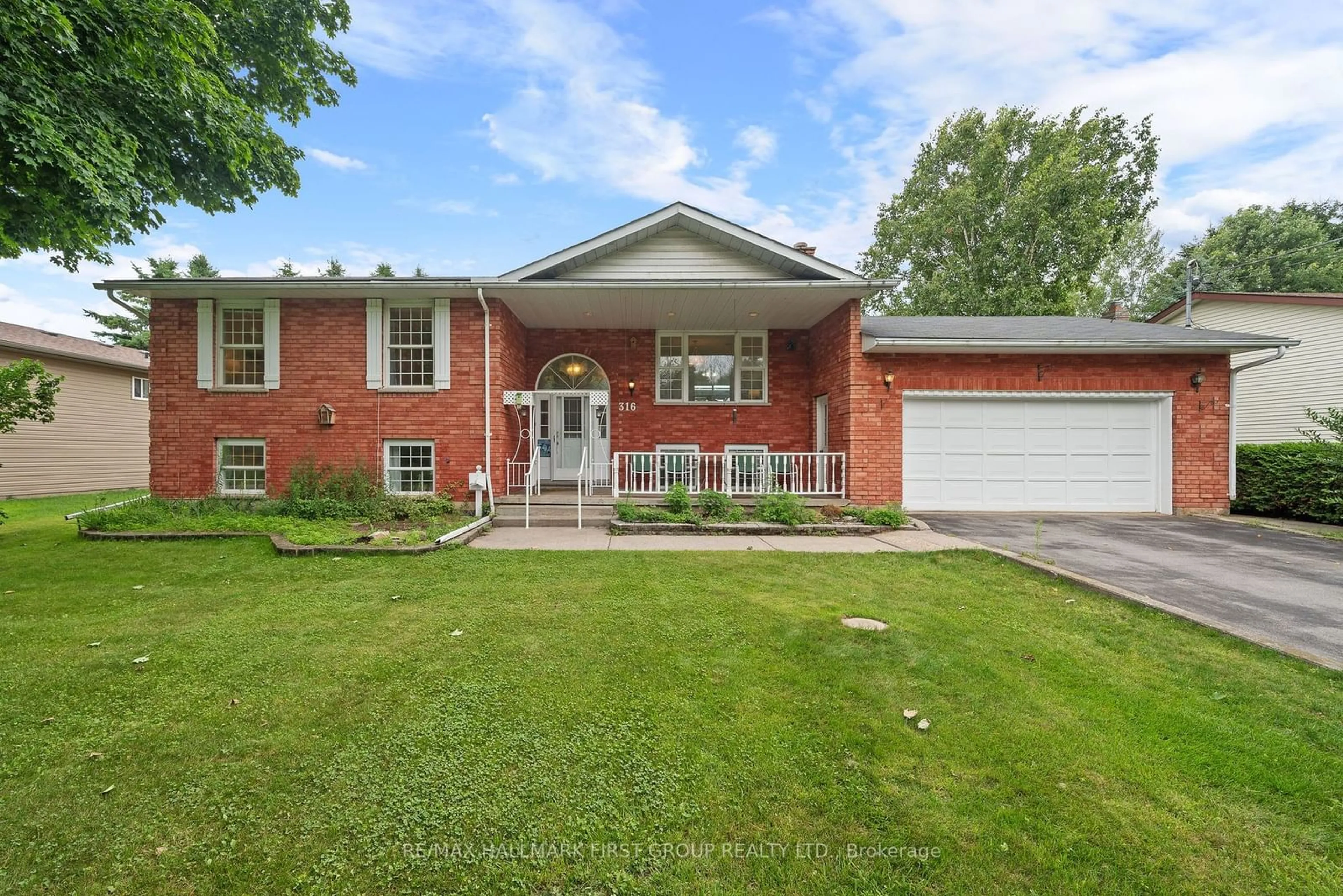 Home with brick exterior material for 316 Raglan St, Brighton Ontario K0K 1H0