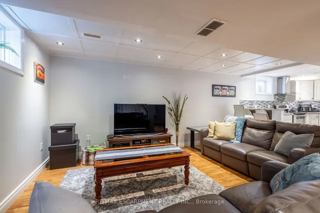 Additional property image - 39 Wilbur Dr