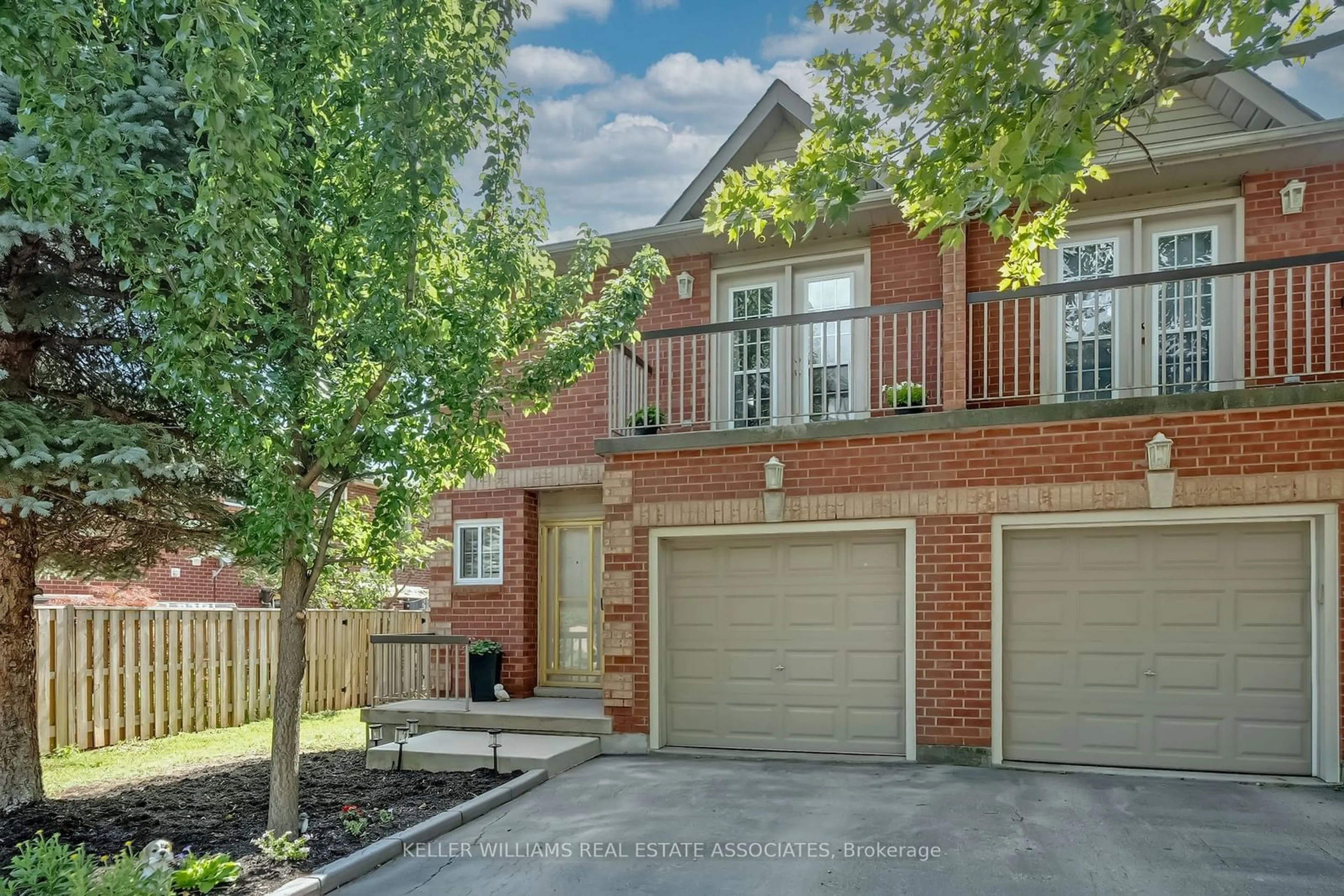 A pic from exterior of the house or condo for 34 Dynasty Ave #13, Hamilton Ontario L8G 5C7