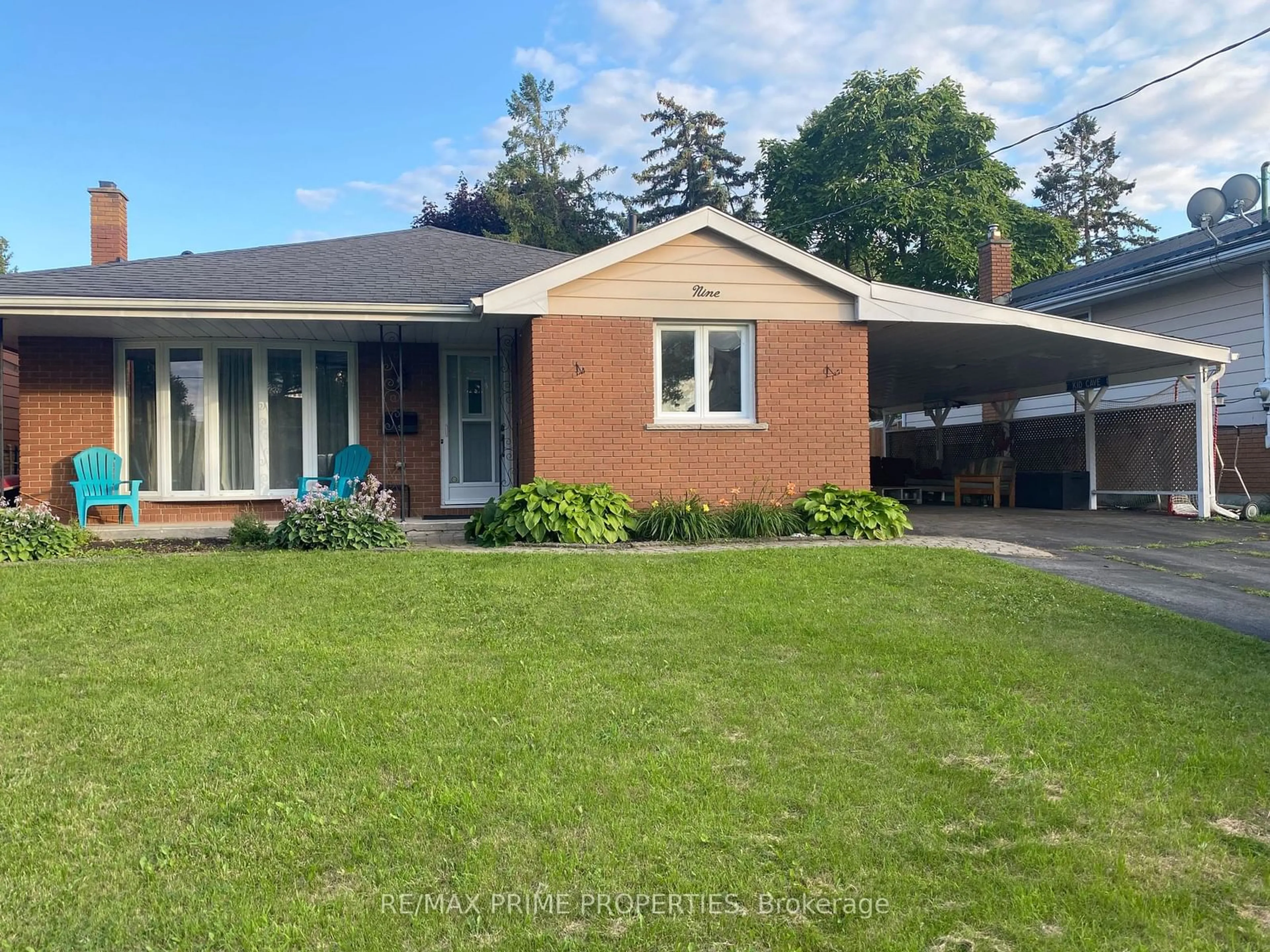 Frontside or backside of a home for 9 Mcfee St, Belleville Ontario K8P 4P2