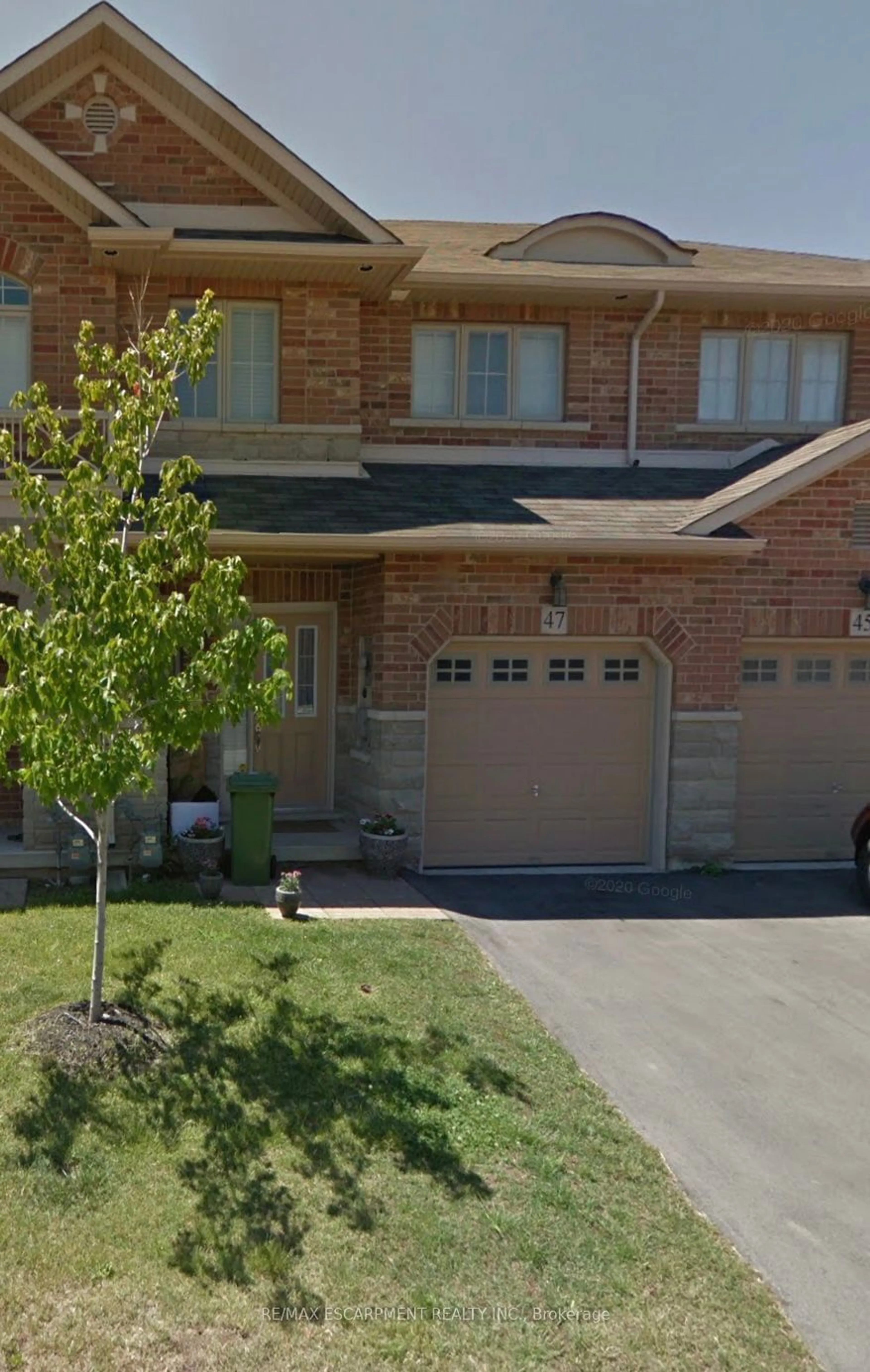 A pic from exterior of the house or condo for 47 MARINA POINT Cres #1, Hamilton Ontario L8E 0E4