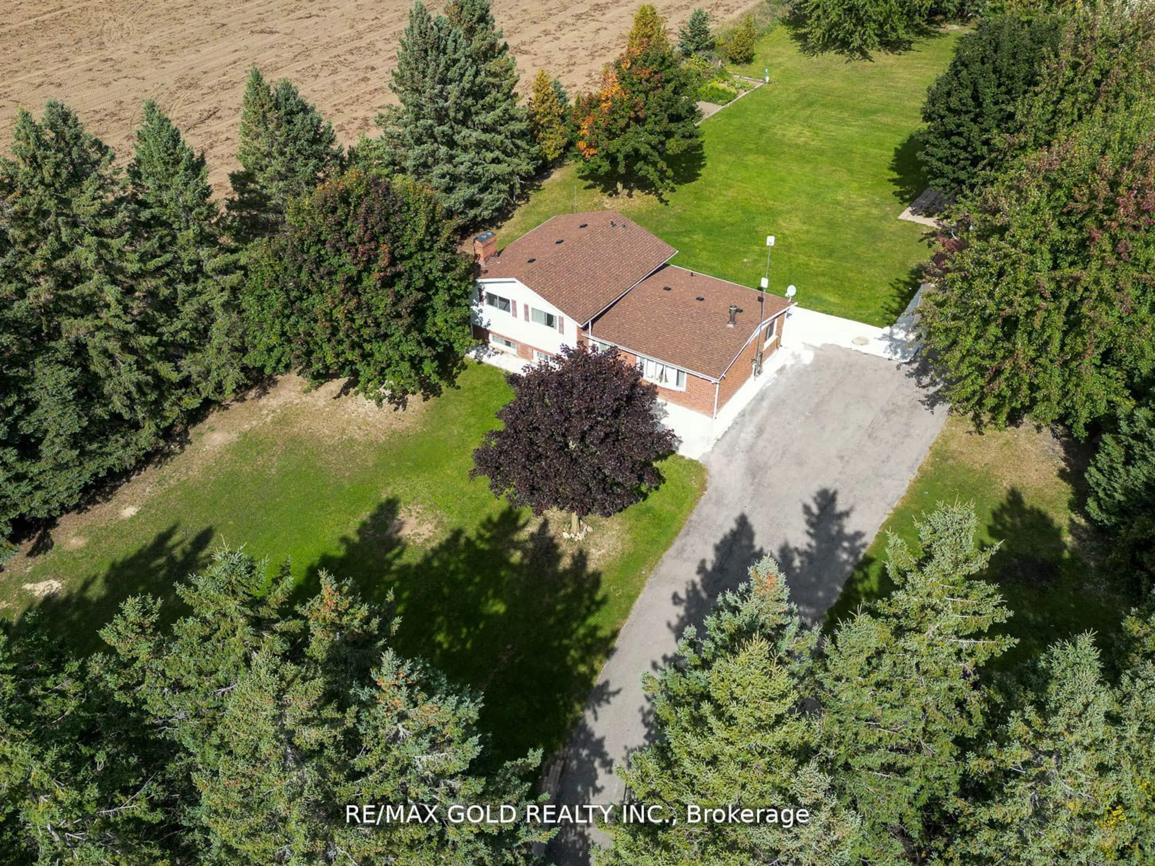 Frontside or backside of a home for 286063 County Road 10 Sdrd, Mono Ontario L9W 6P5