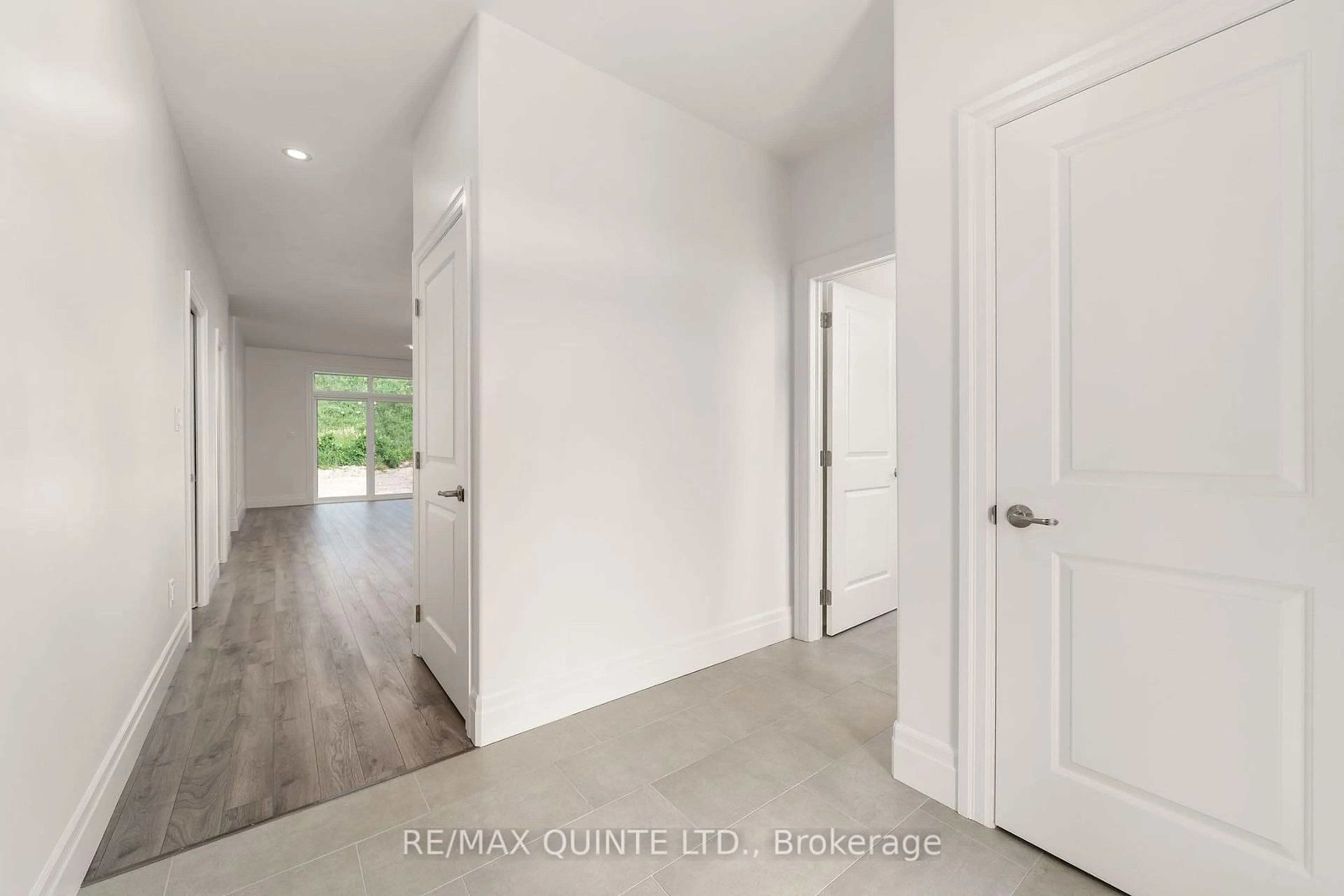 Indoor entryway for 81 George Wright Blvd, Prince Edward County Ontario K0K 2T0