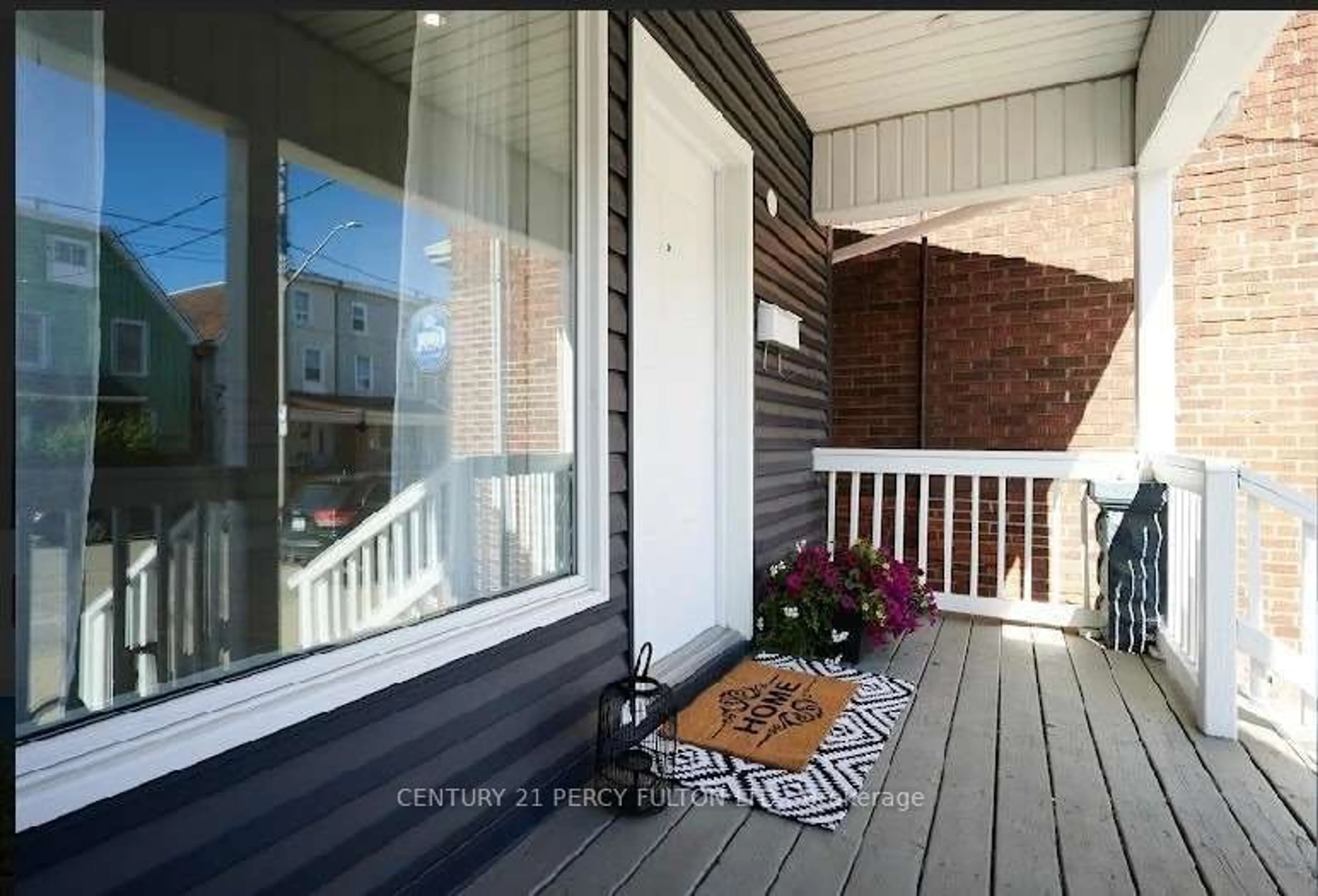 Patio for 195 Sherman Ave, Hamilton Ontario L8L 6M8