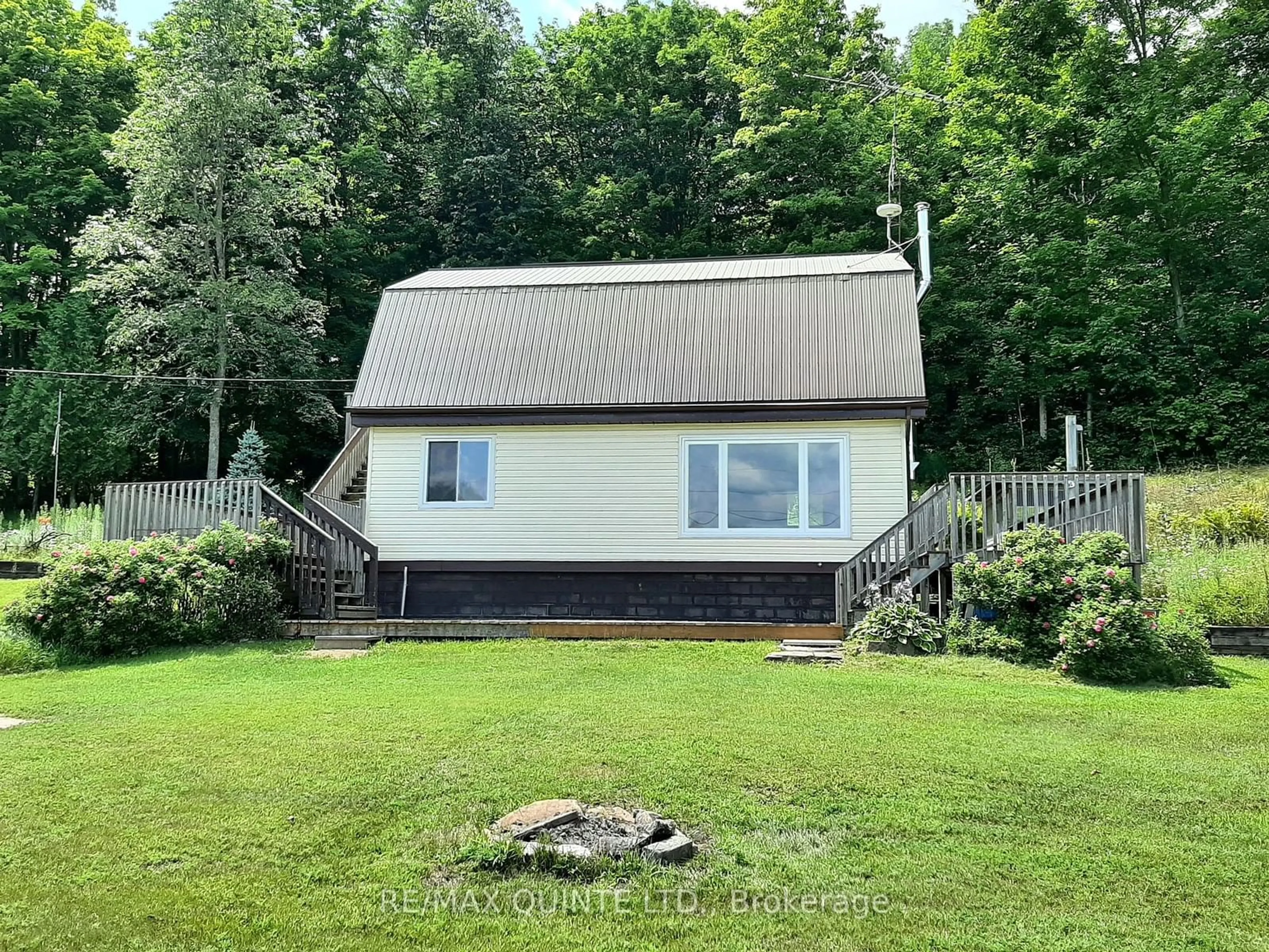 Cottage for 7 French Settlement Lane, Tweed Ontario K0K 3J0