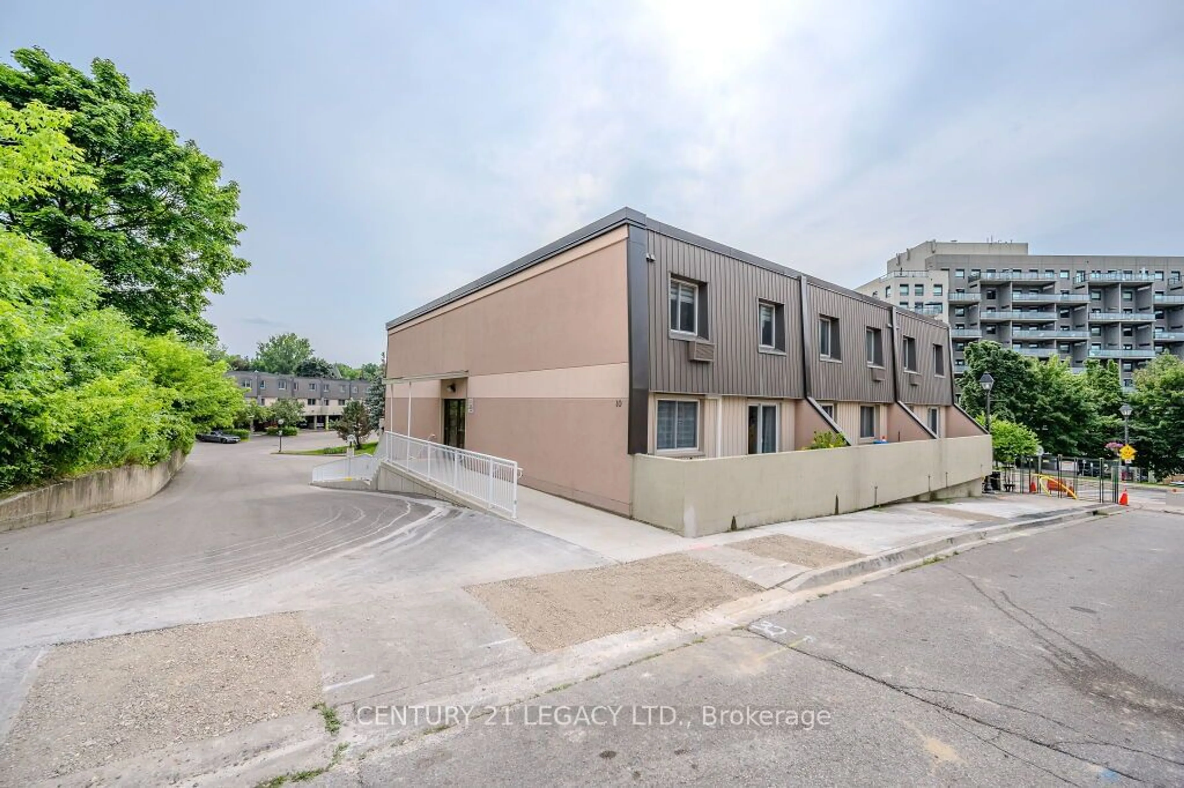 Street view for 10 Cooper St #210, Cambridge Ontario N3C 2N2