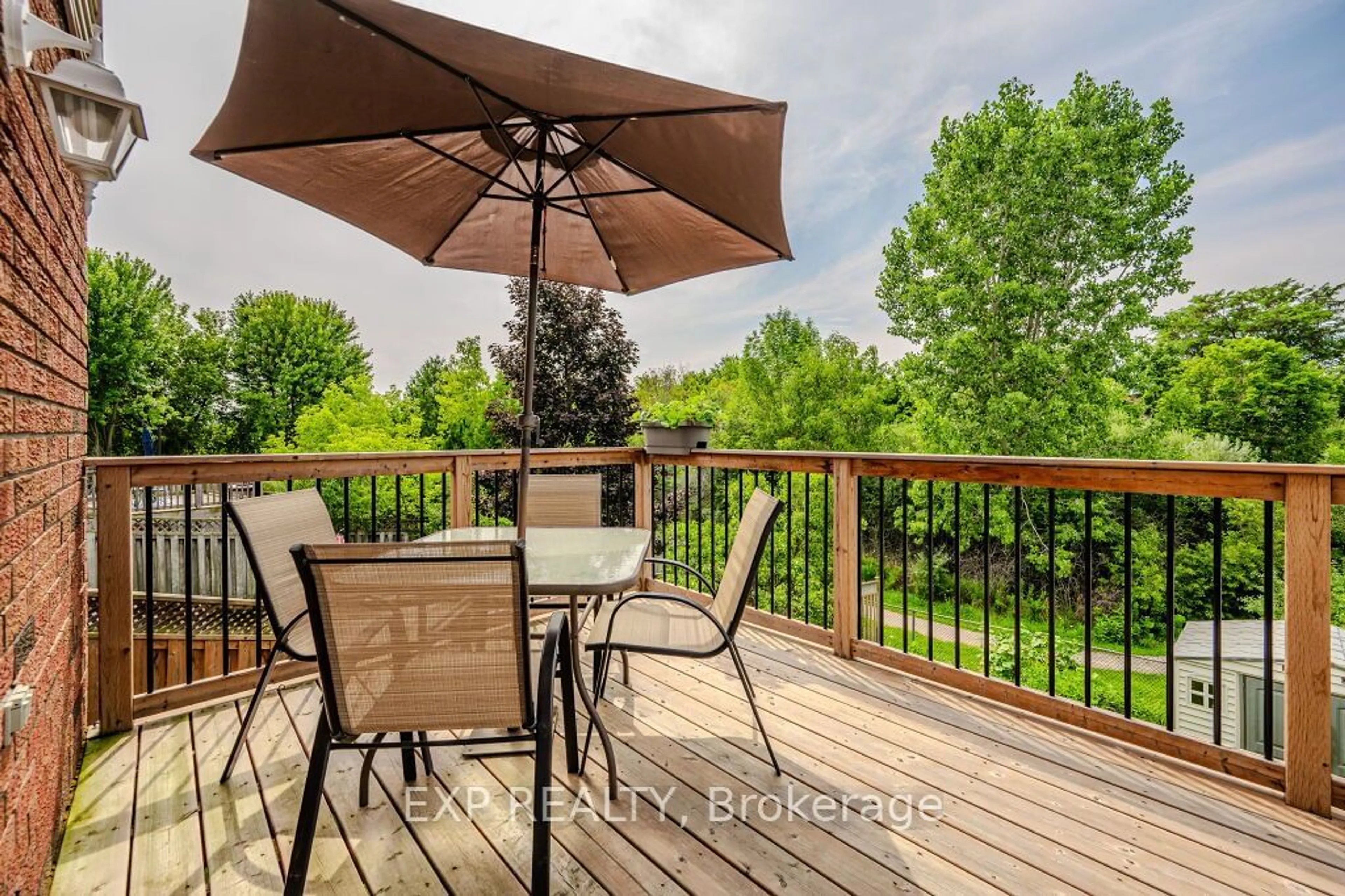 Patio for 42 Chesterton Lane, Guelph Ontario N1E 6S8