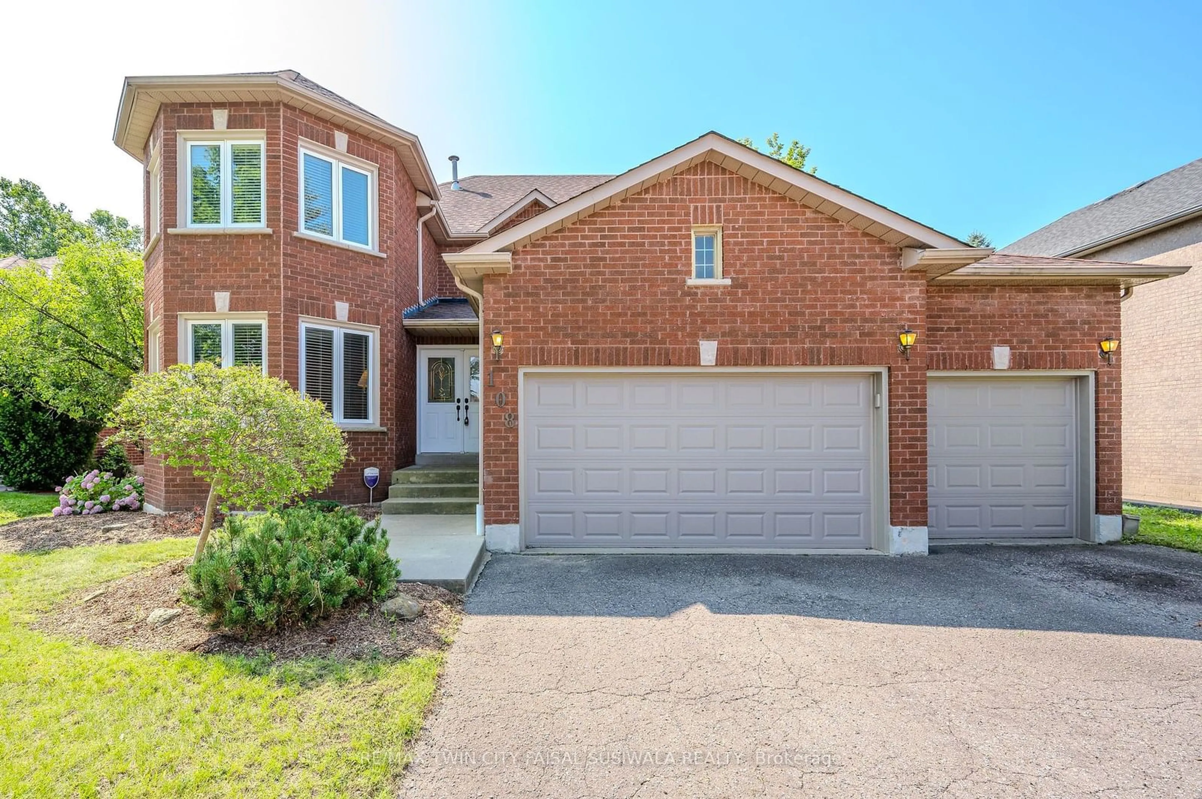 Home with brick exterior material for 108 Hilborn Ave, Cambridge Ontario N1T 1M8