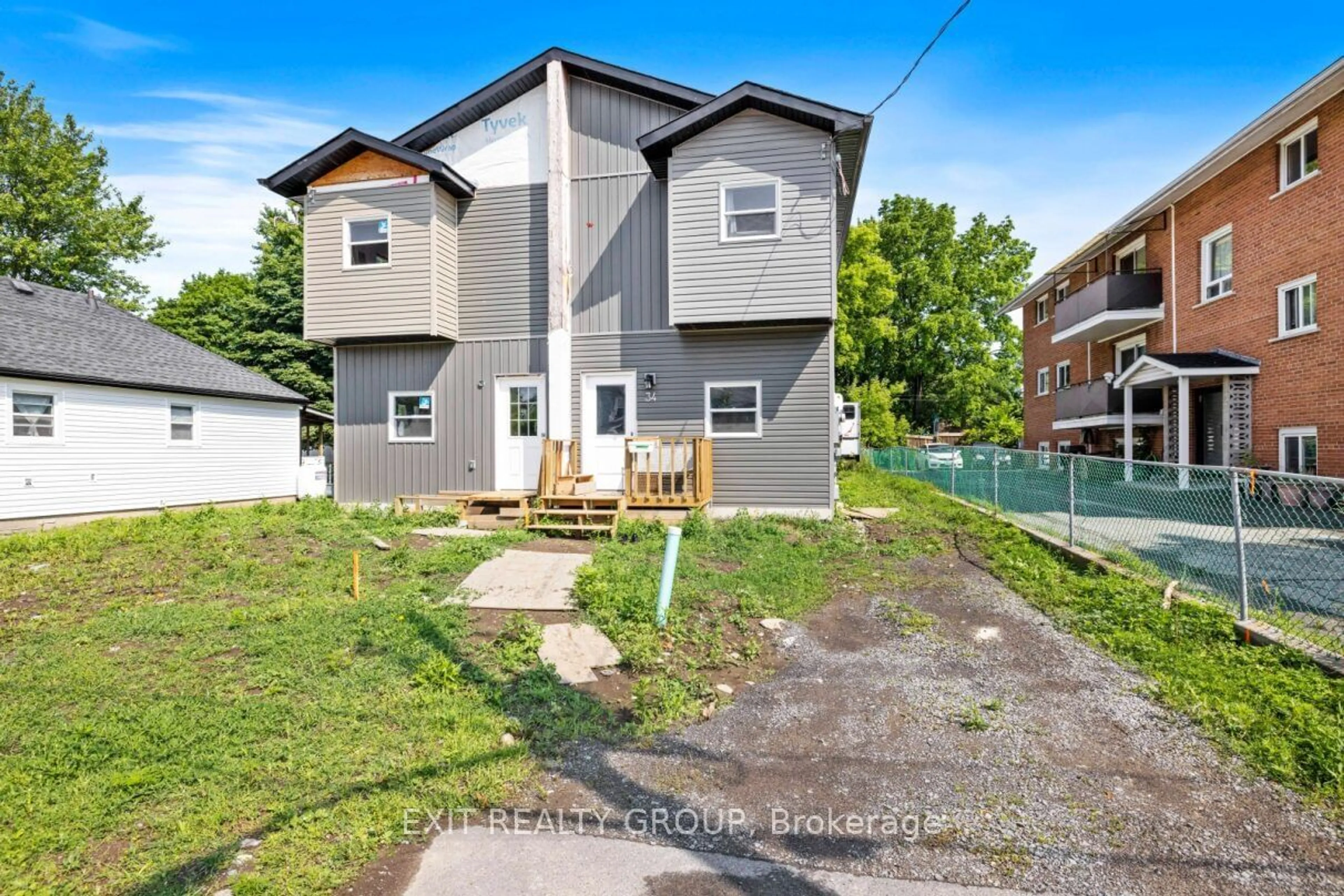 Frontside or backside of a home for 34 Strachan St, Belleville Ontario K8P 1W8