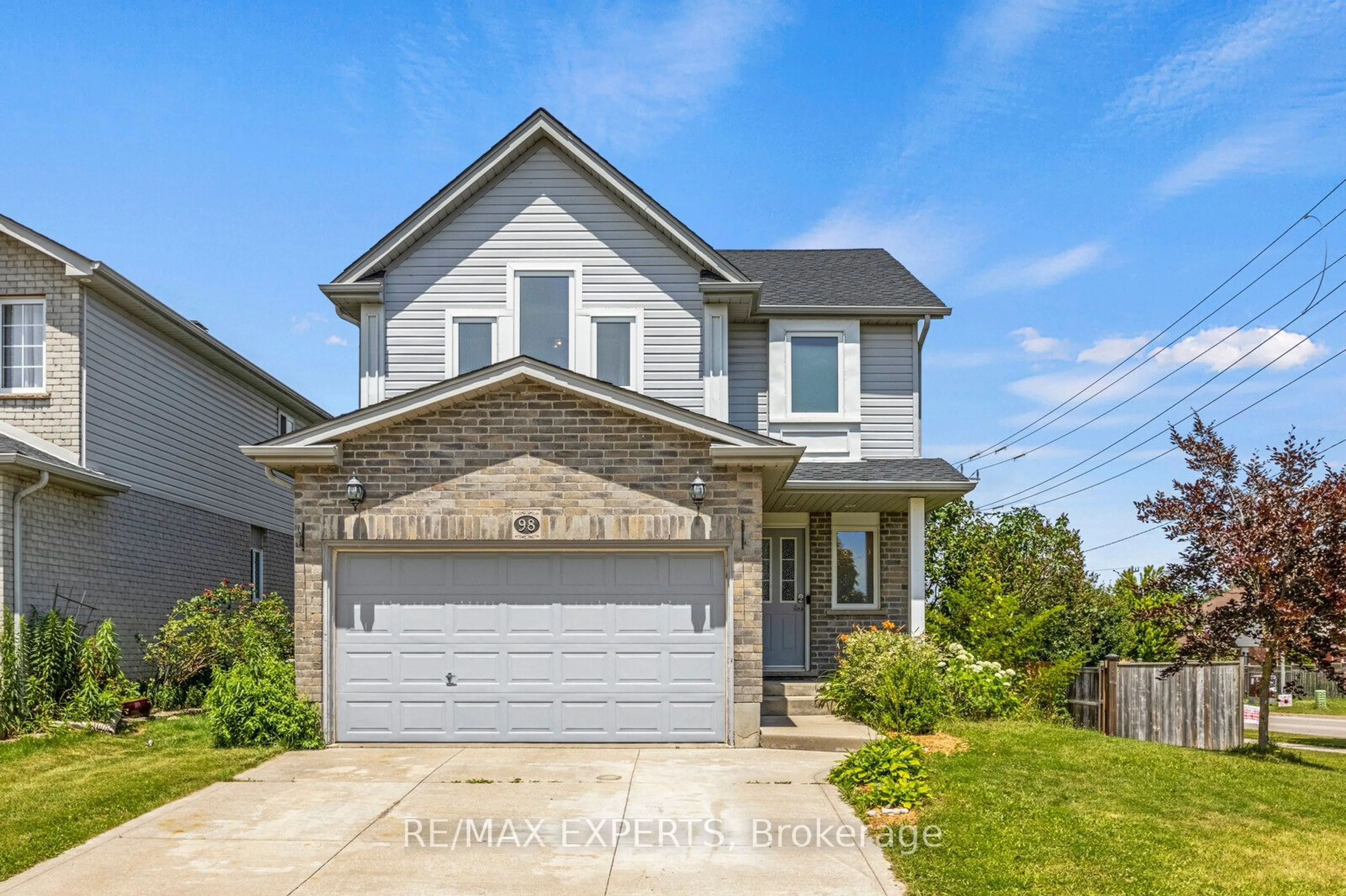 Frontside or backside of a home for 98 Steepleridge St, Kitchener Ontario N2P 2W3