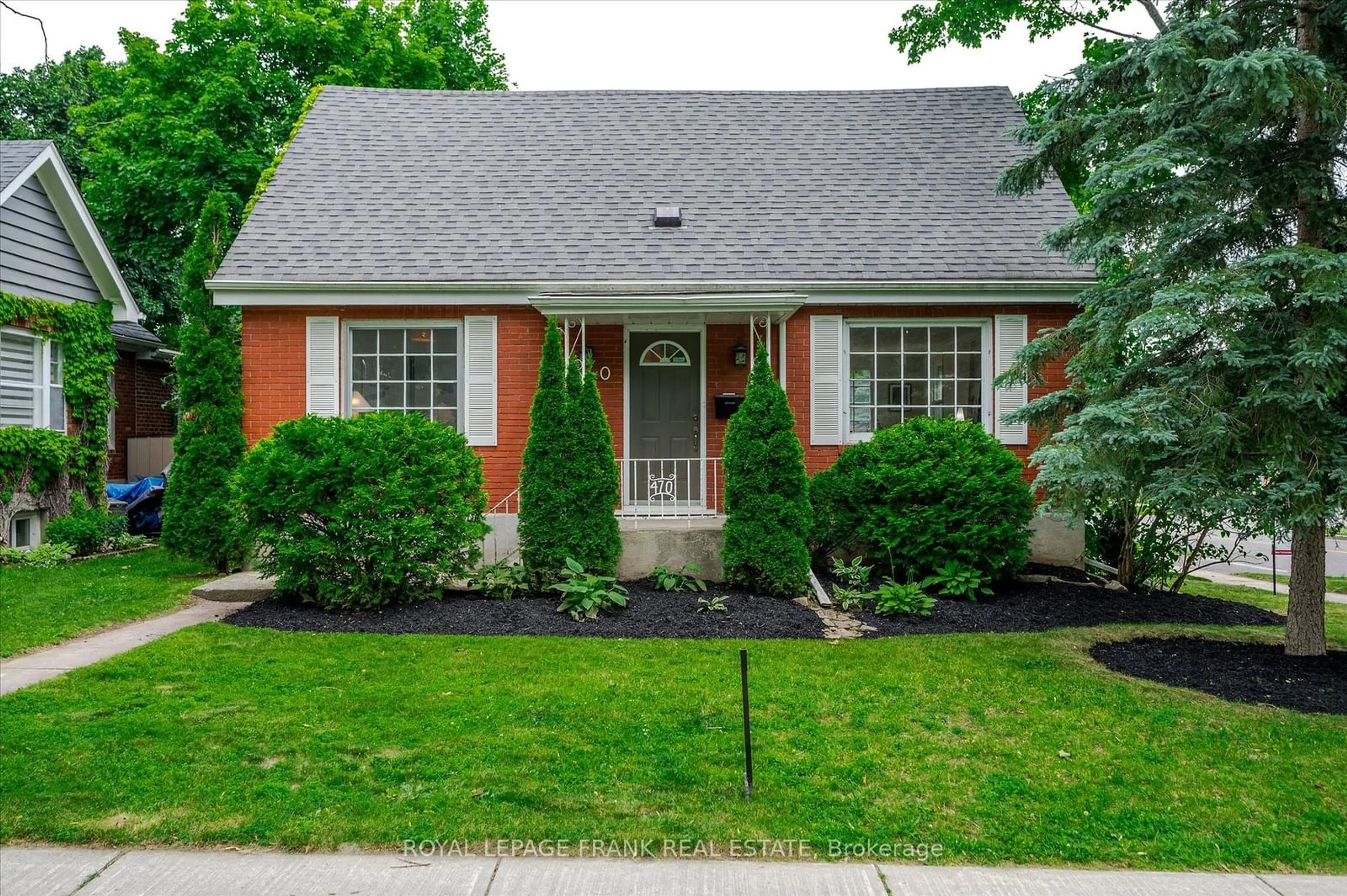 Outside view for 470 Albertus Ave, Peterborough Ontario K9J 6A2