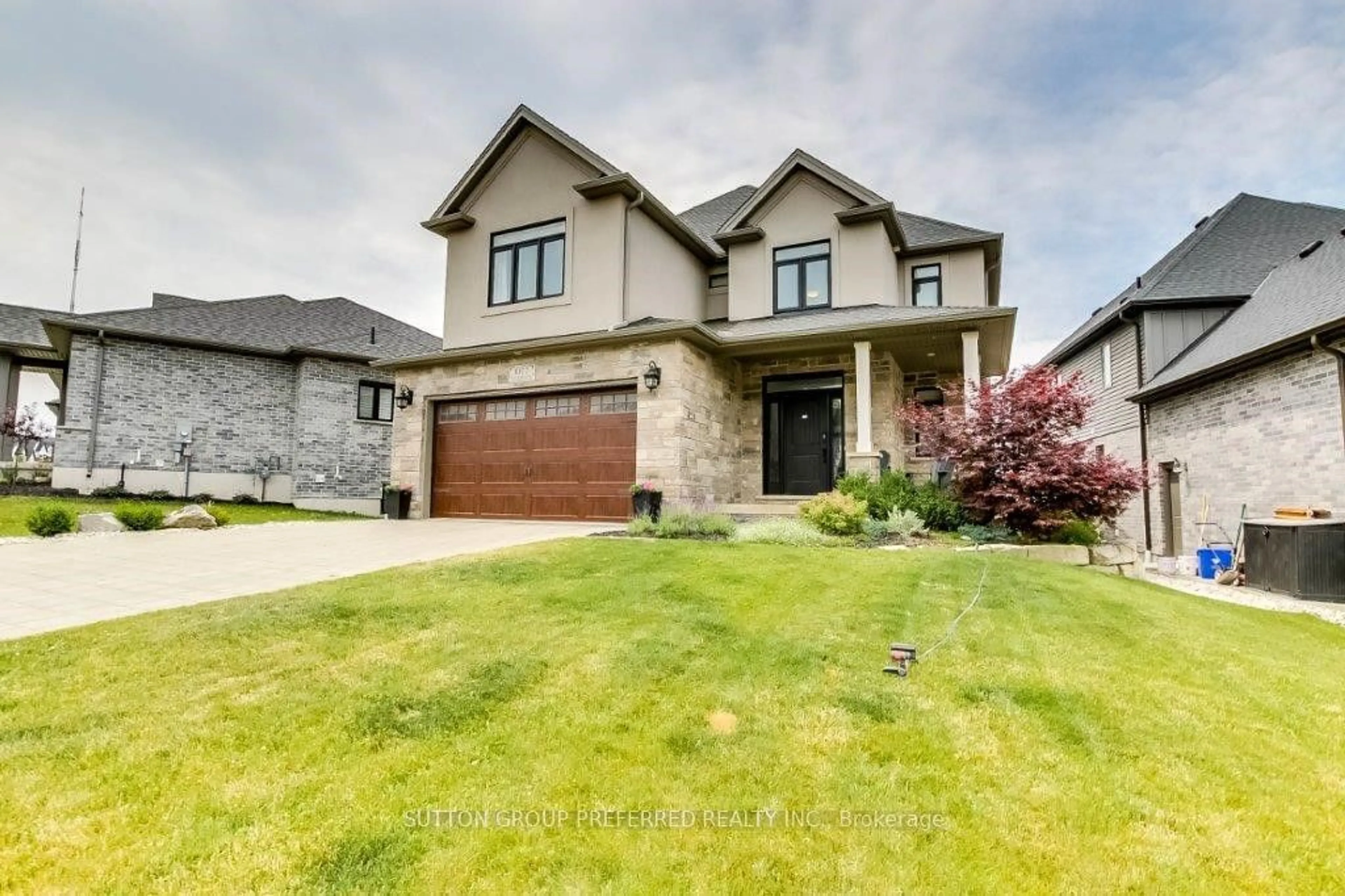 Frontside or backside of a home for 1077 Riverbend Rd, London Ontario N6K 0J1