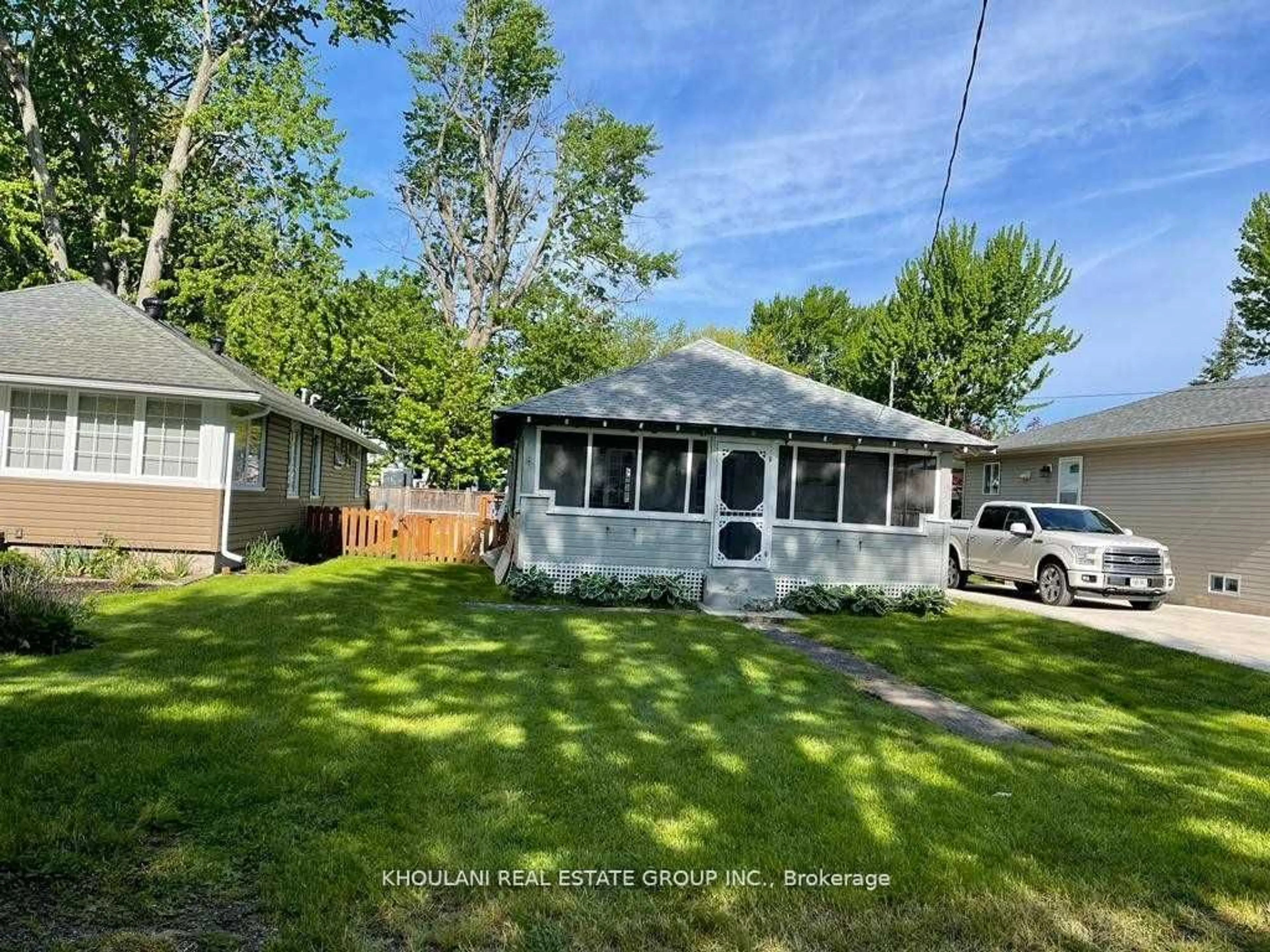 Frontside or backside of a home for 315 Eastwood Ave, Fort Erie Ontario L0S 1B0