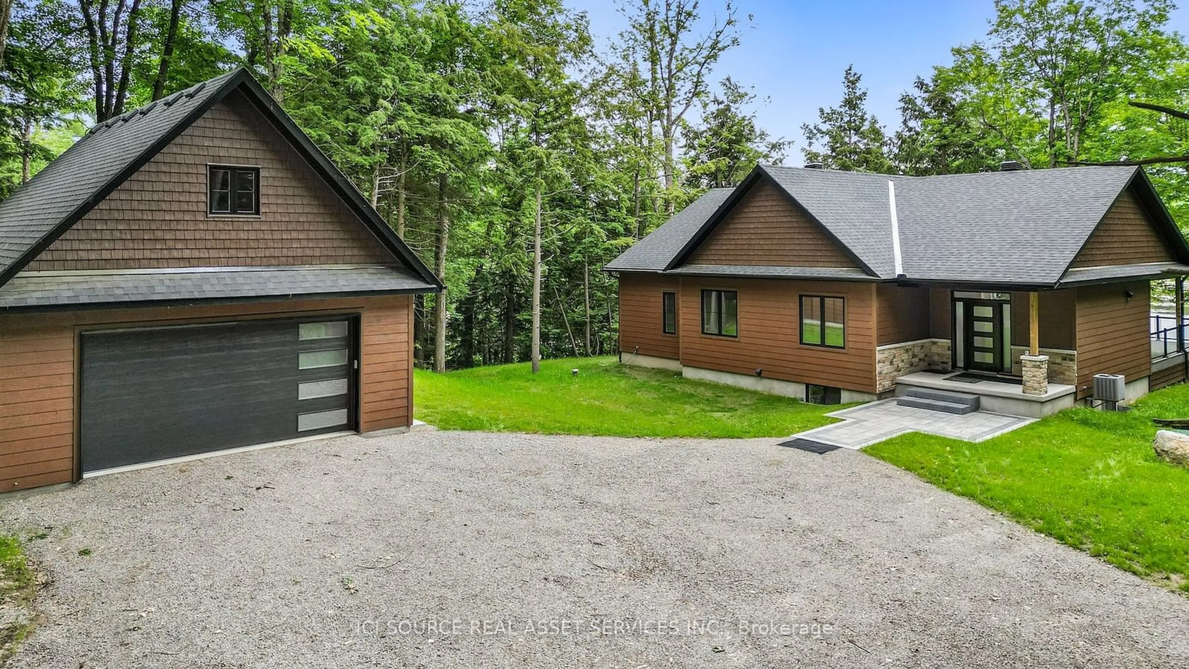 Cottage for 923 White Birch Lane, Leeds & the Thousand Island Ontario K0E 1N0