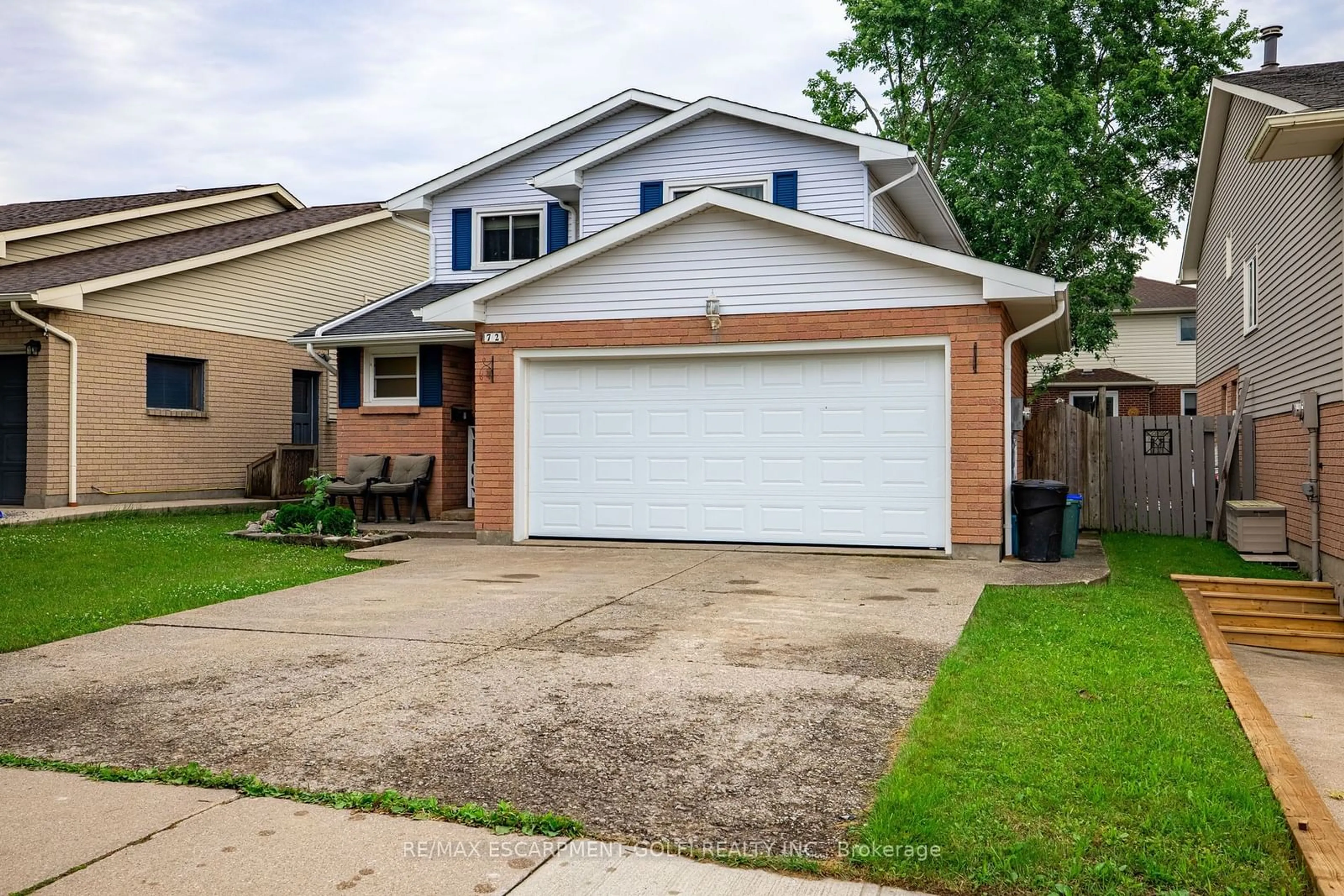 Frontside or backside of a home for 72 Capri St, Thorold Ontario L2V 4S3